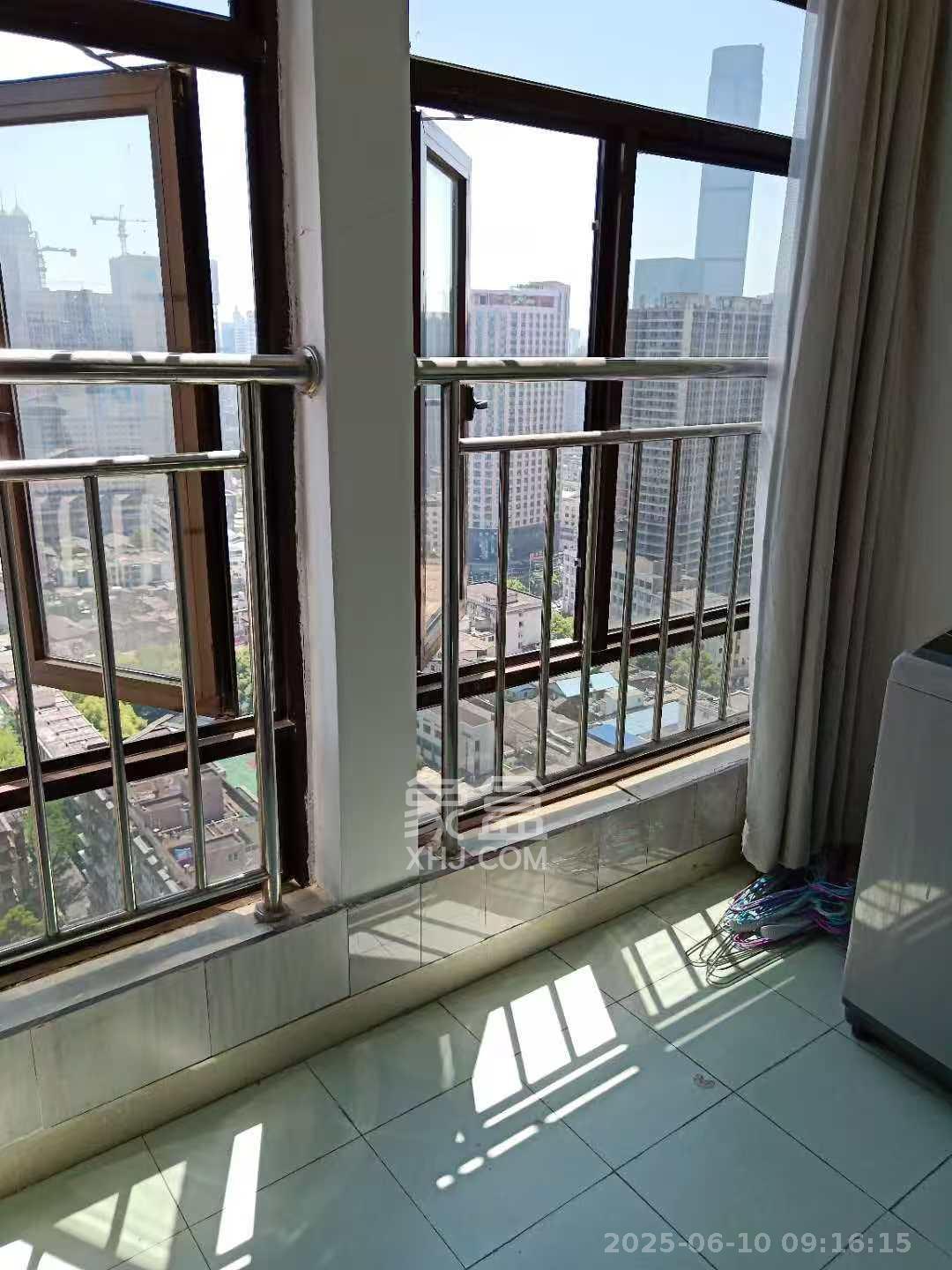 铂宫  2室2厅1卫   3800.00元/月室内图