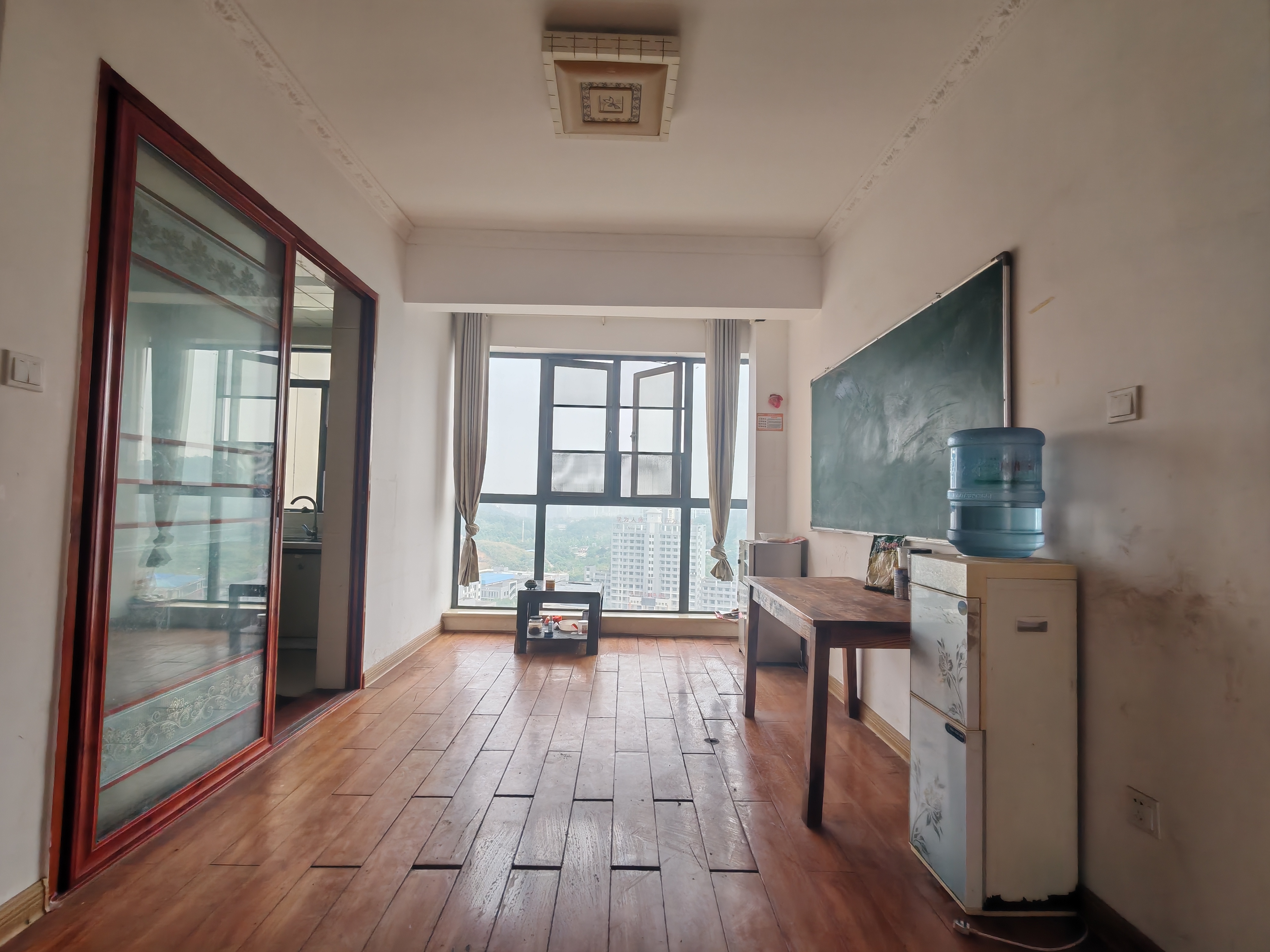 百弘学府城 3室2厅2卫 2000.0元/月 百弘学府城 3室2厅2卫 2000.0元/月室内图