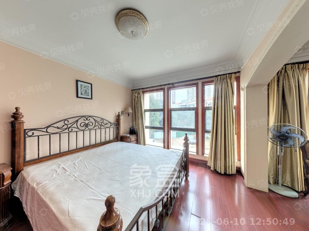 南山苏迪亚诺 8室2厅4卫 20000.0元/月 南山苏迪亚诺 8室2厅4卫 20000.0元/月室内图