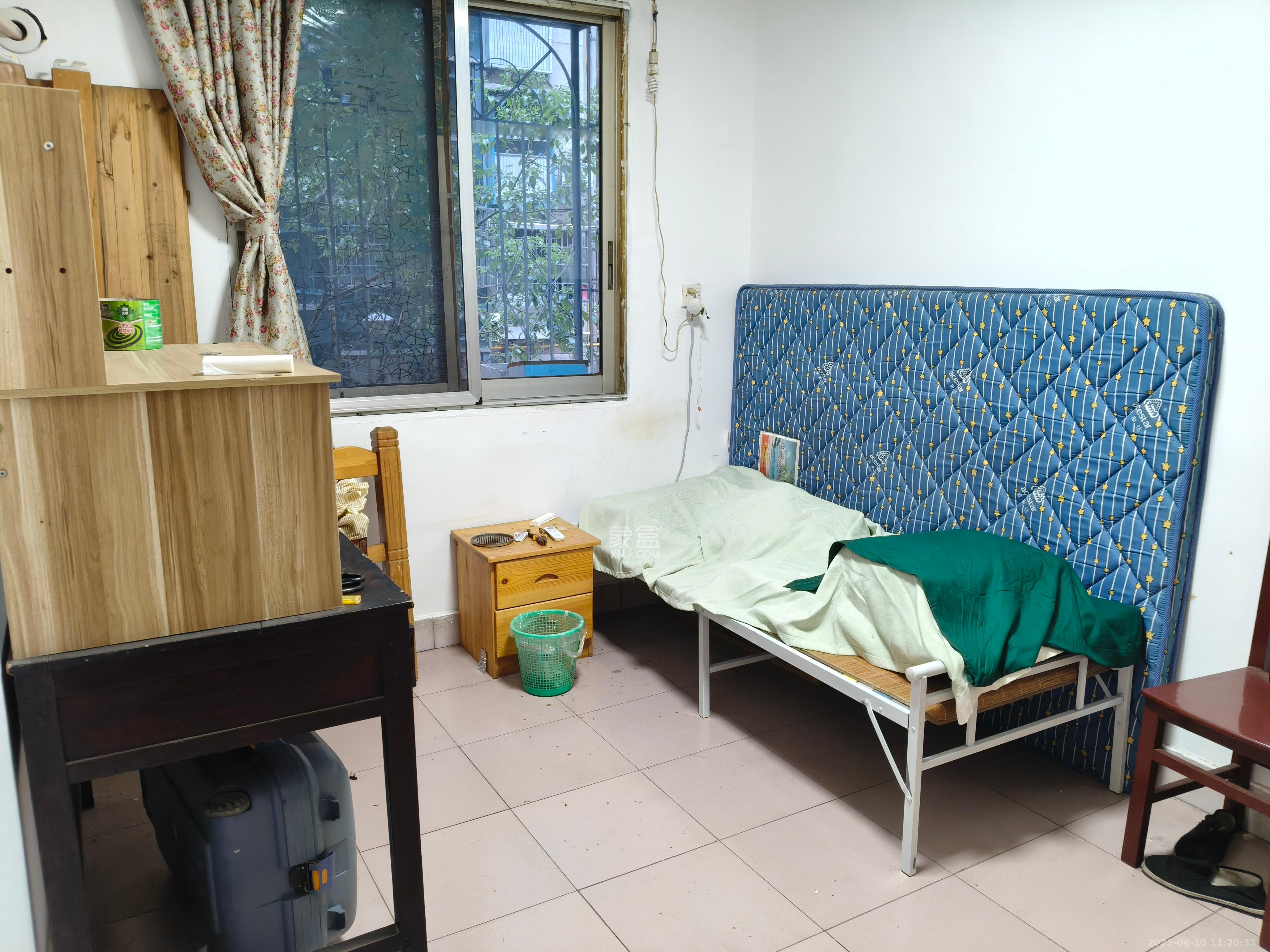荷花园市直教师村（长沙市教育局直属教师二村）  3室2厅1卫   1800.00元/月室内图