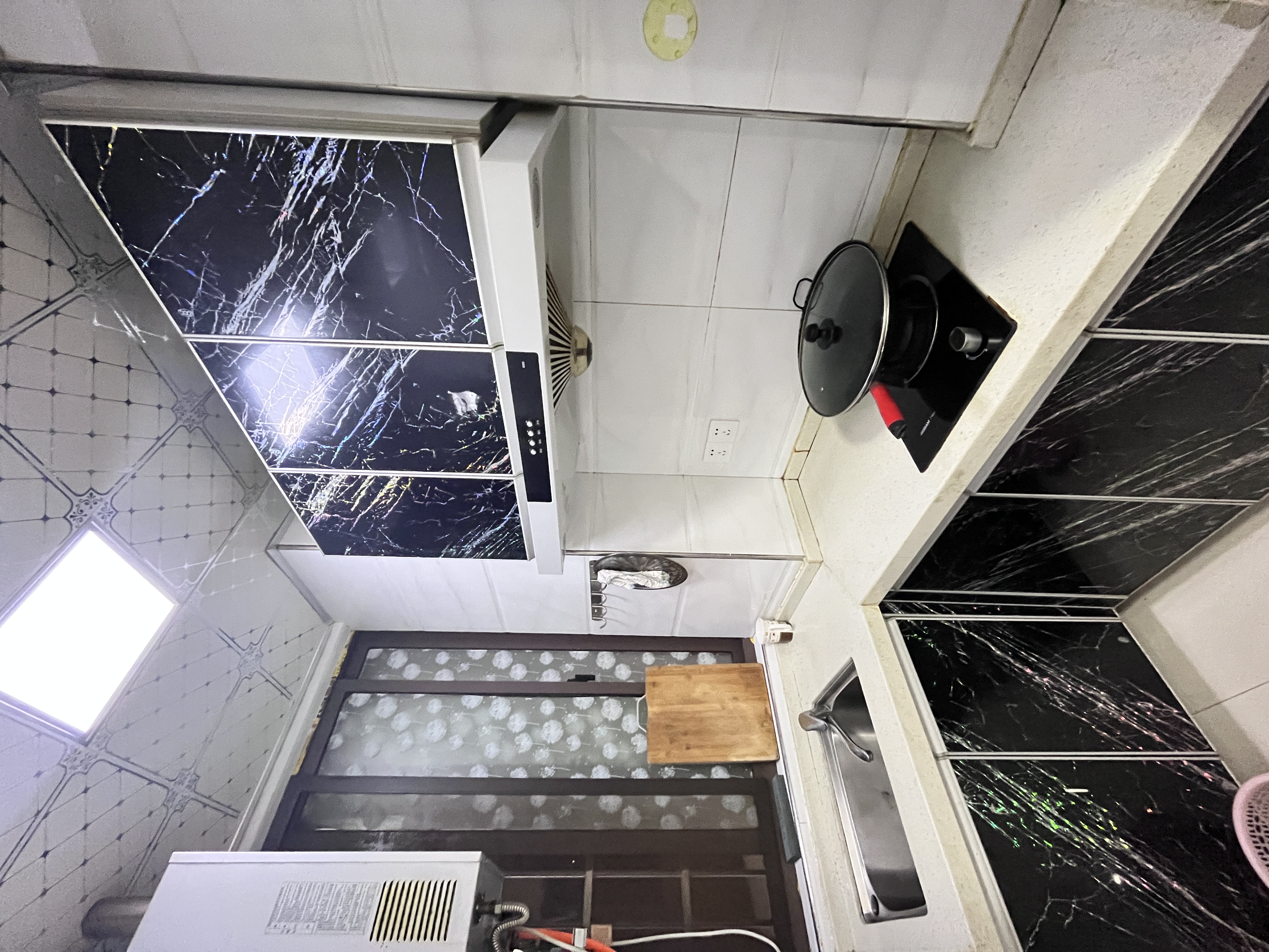 明兴翰苑一期  1室1厅1卫   1300.00元/月室内图