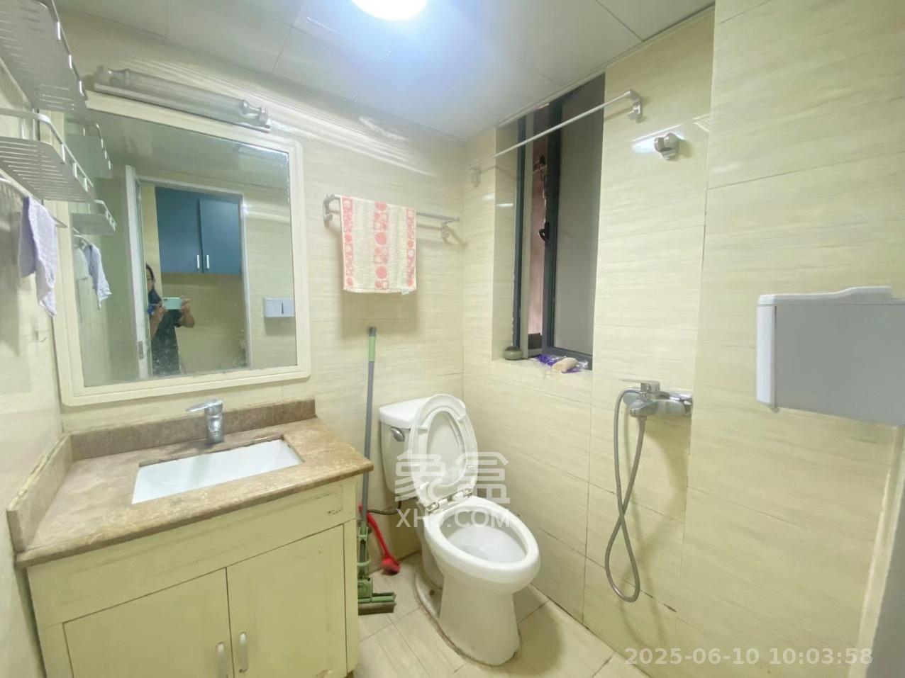 中建芙蓉工社  2室1厅1卫   1700.00元/月室内图