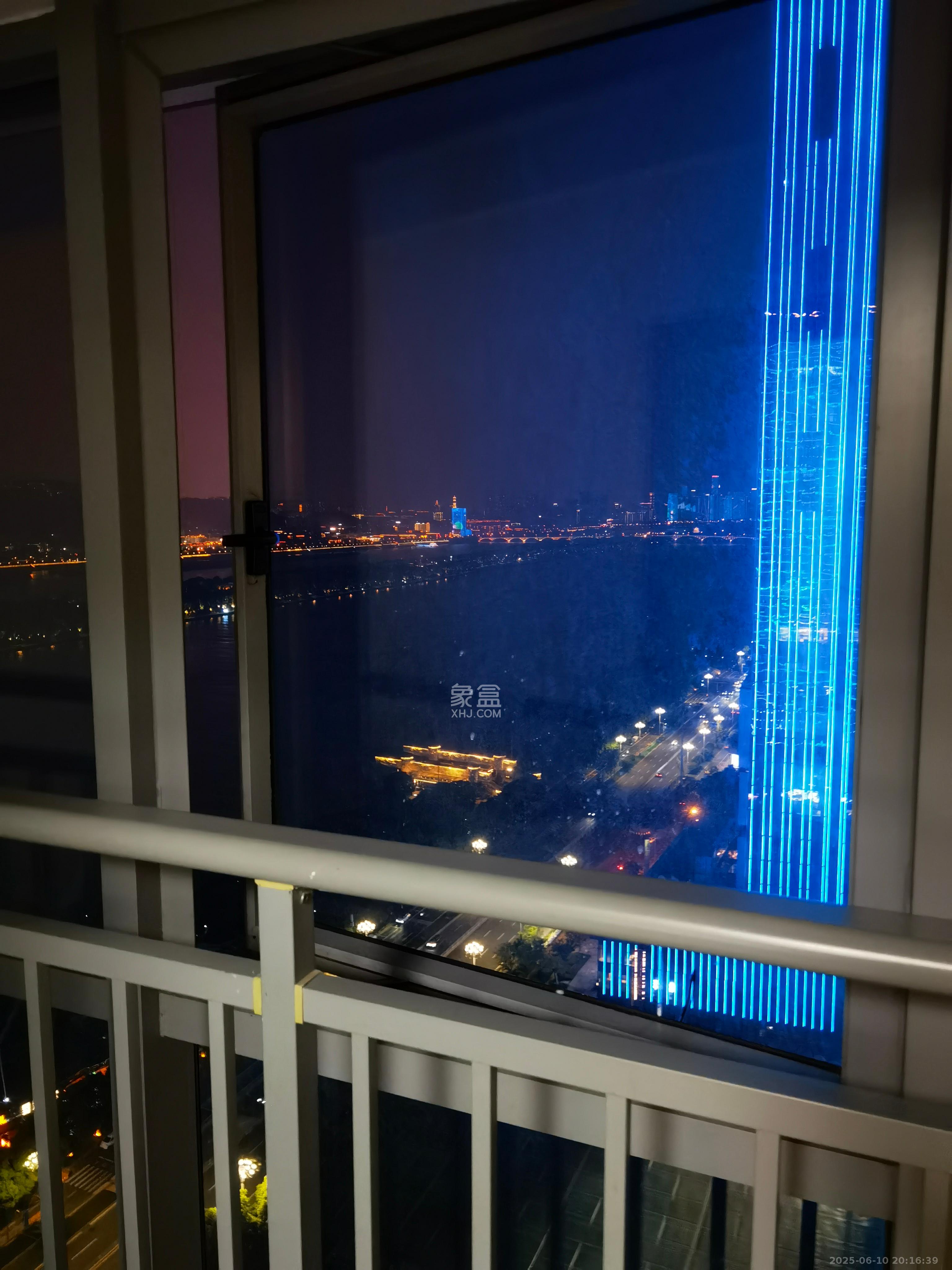 保利国际广场  1室1厅1卫    2400.0元/月室内图