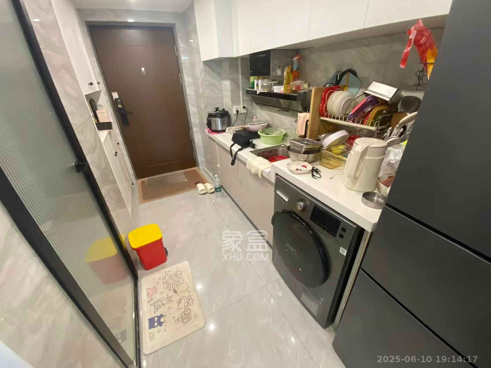 越秀悦湖台  2室1厅0卫   2500.00元/月室内图