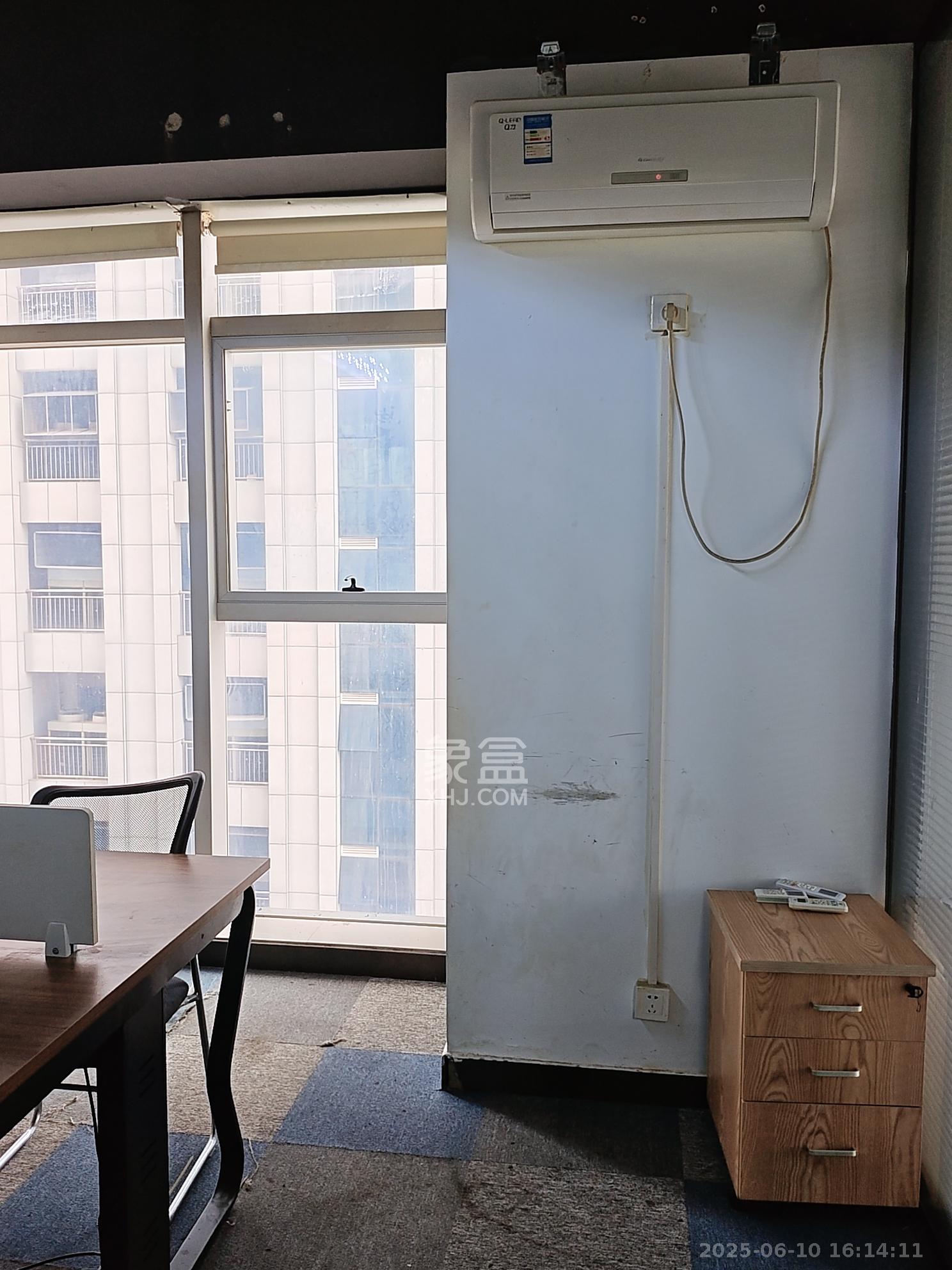 万泰国际   105.0㎡     4500.00元/月室内图