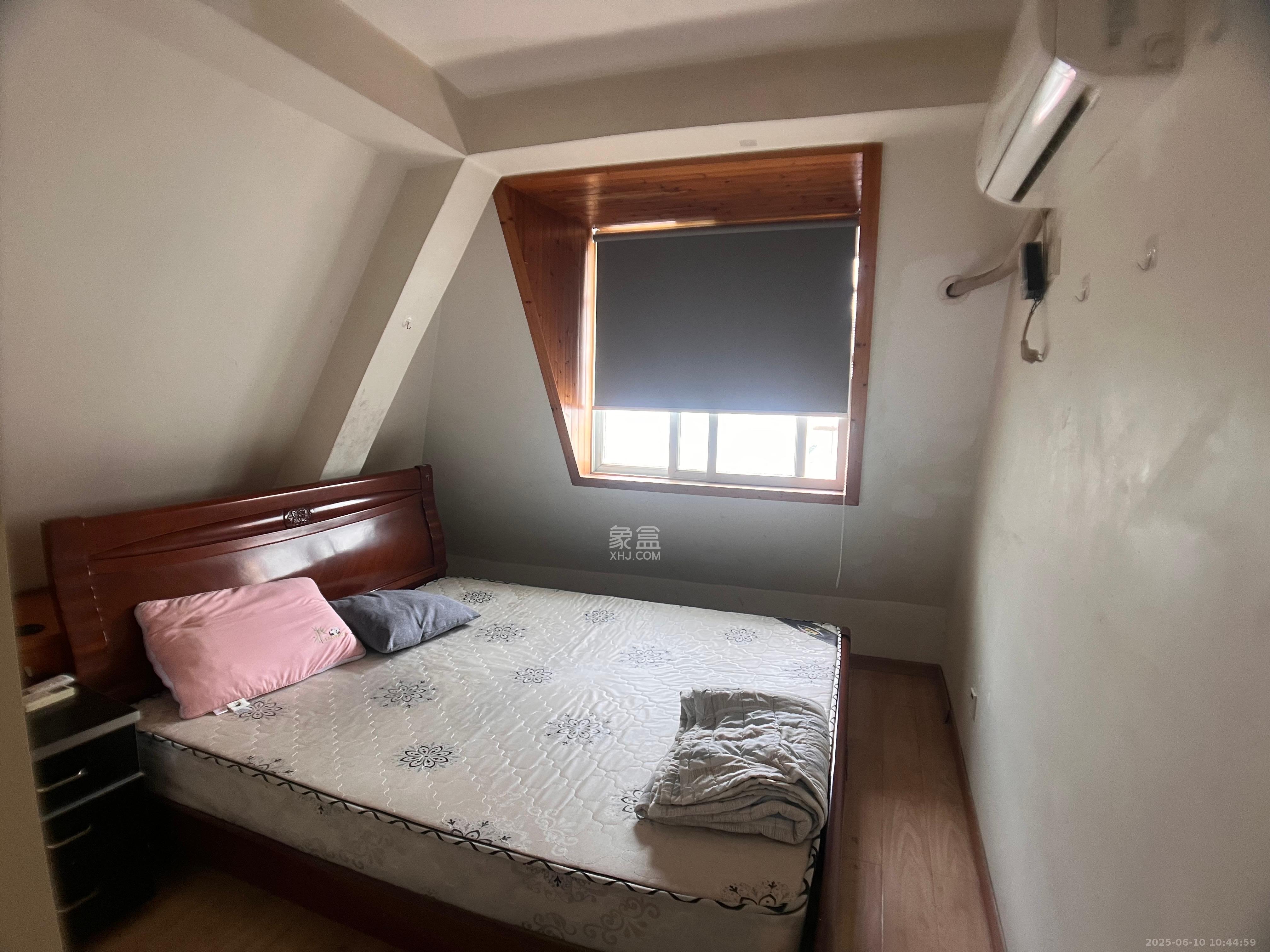 枫林美景  5室2厅2卫   2800.00元/月室内图