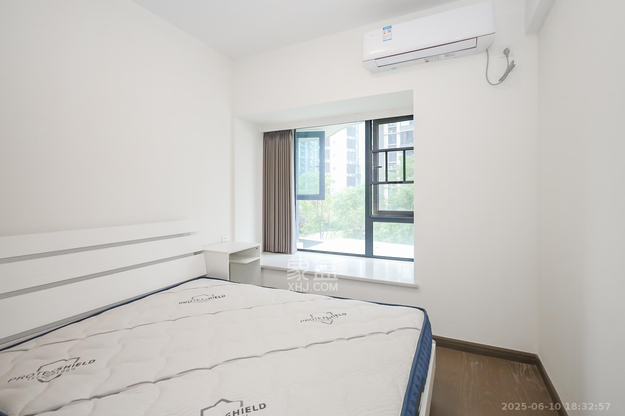 滨江府1913  4室2厅2卫    175.0万 滨江府1913  4室2厅2卫    175.0万卧室