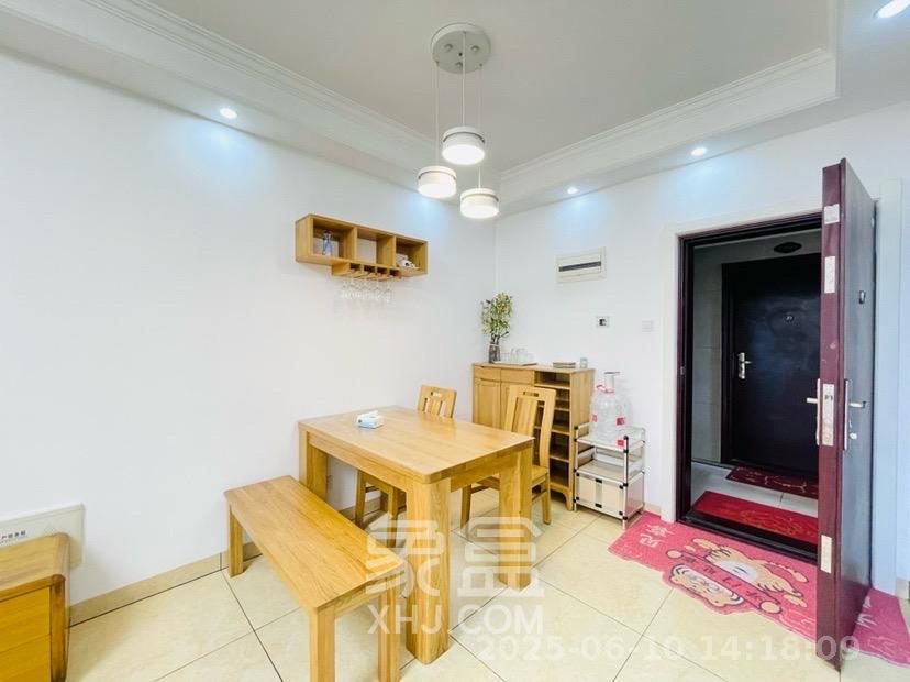 地质家园一、二期(地泰人民公馆) 2室2厅1卫 3000.0元/月 地质家园一、二期(地泰人民公馆) 2室2厅1卫 3000.0元/月室内图