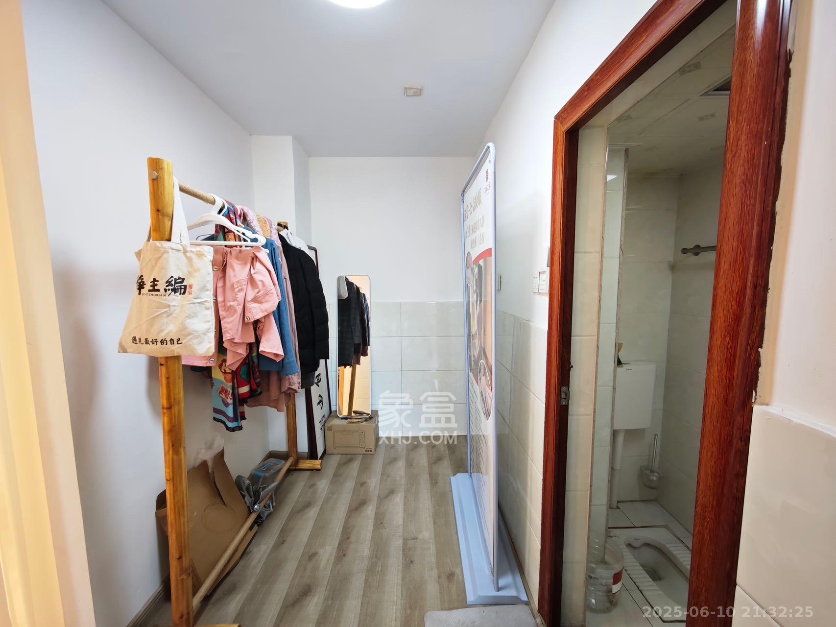 中惠锦堂 4室2厅2卫 3500.0元/月 中惠锦堂 4室2厅2卫 3500.0元/月室内图