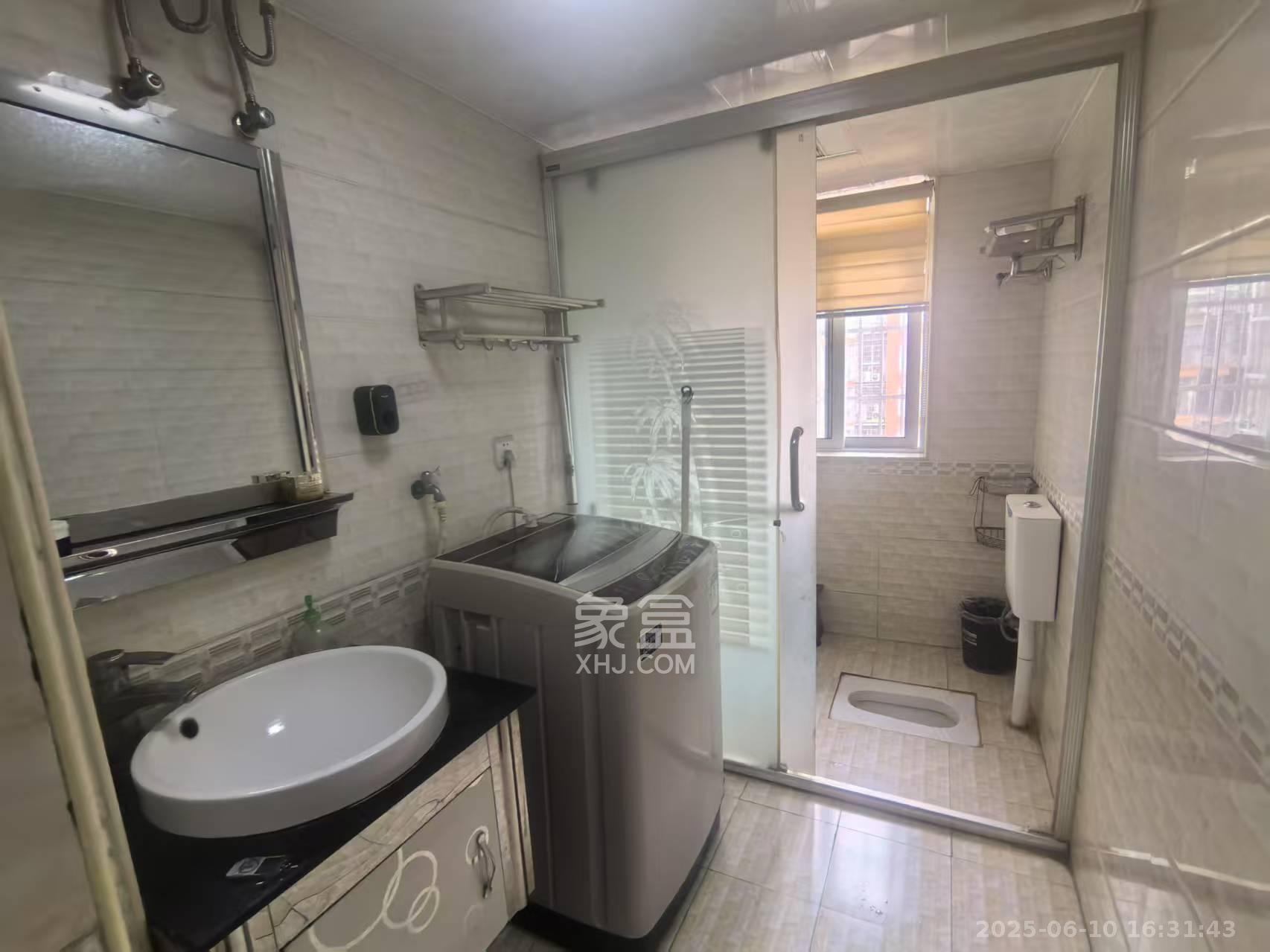 凯富南方鑫城 3室2厅2卫 2000.0元/月 凯富南方鑫城 3室2厅2卫 2000.0元/月室内图