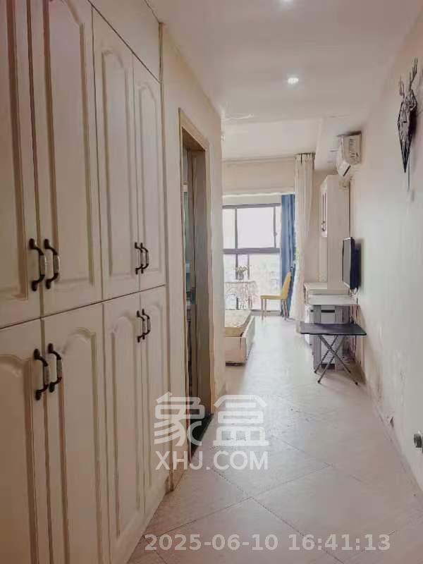 达美D6区  1室1厅1卫   1400.00元/月室内图