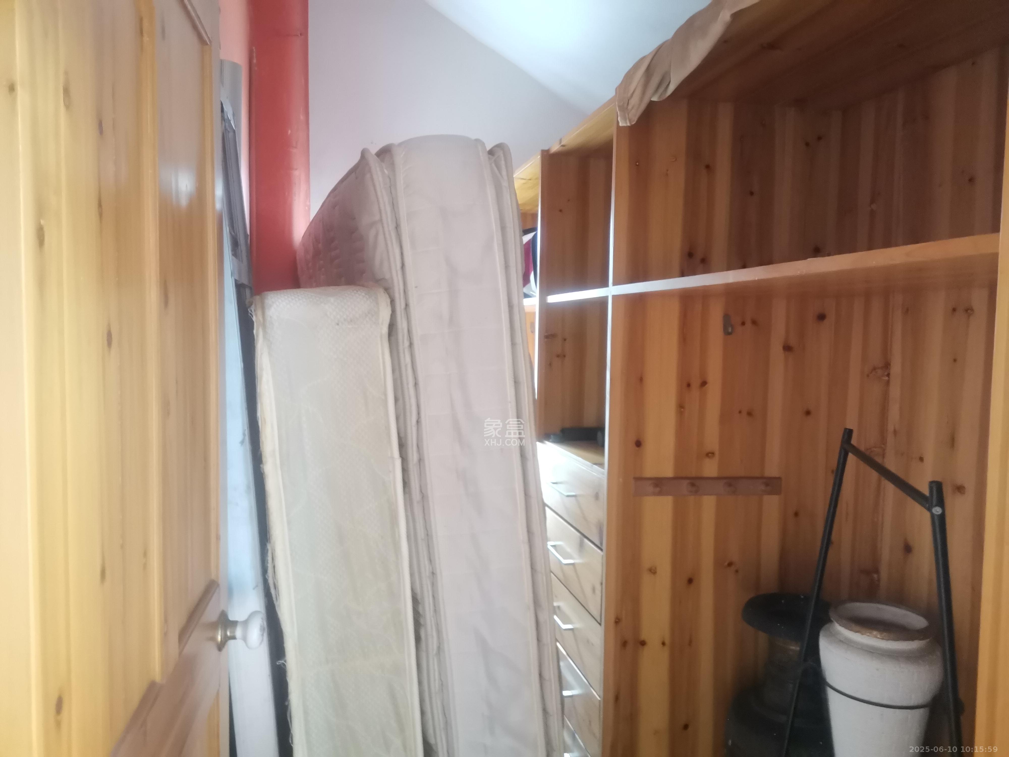 东方新城 5室2厅4卫 3200.0元/月 东方新城 5室2厅4卫 3200.0元/月室内图