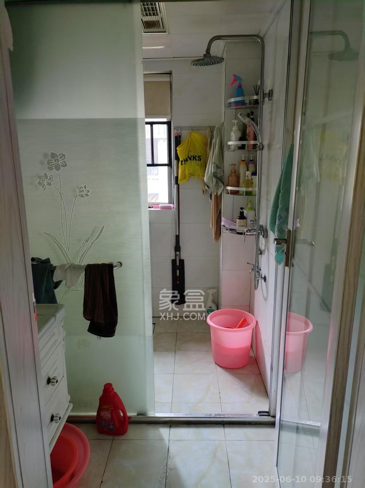 长房半岛蓝湾(观山月) 3室2厅1卫 2100.0元/月 长房半岛蓝湾(观山月) 3室2厅1卫 2100.0元/月室内图