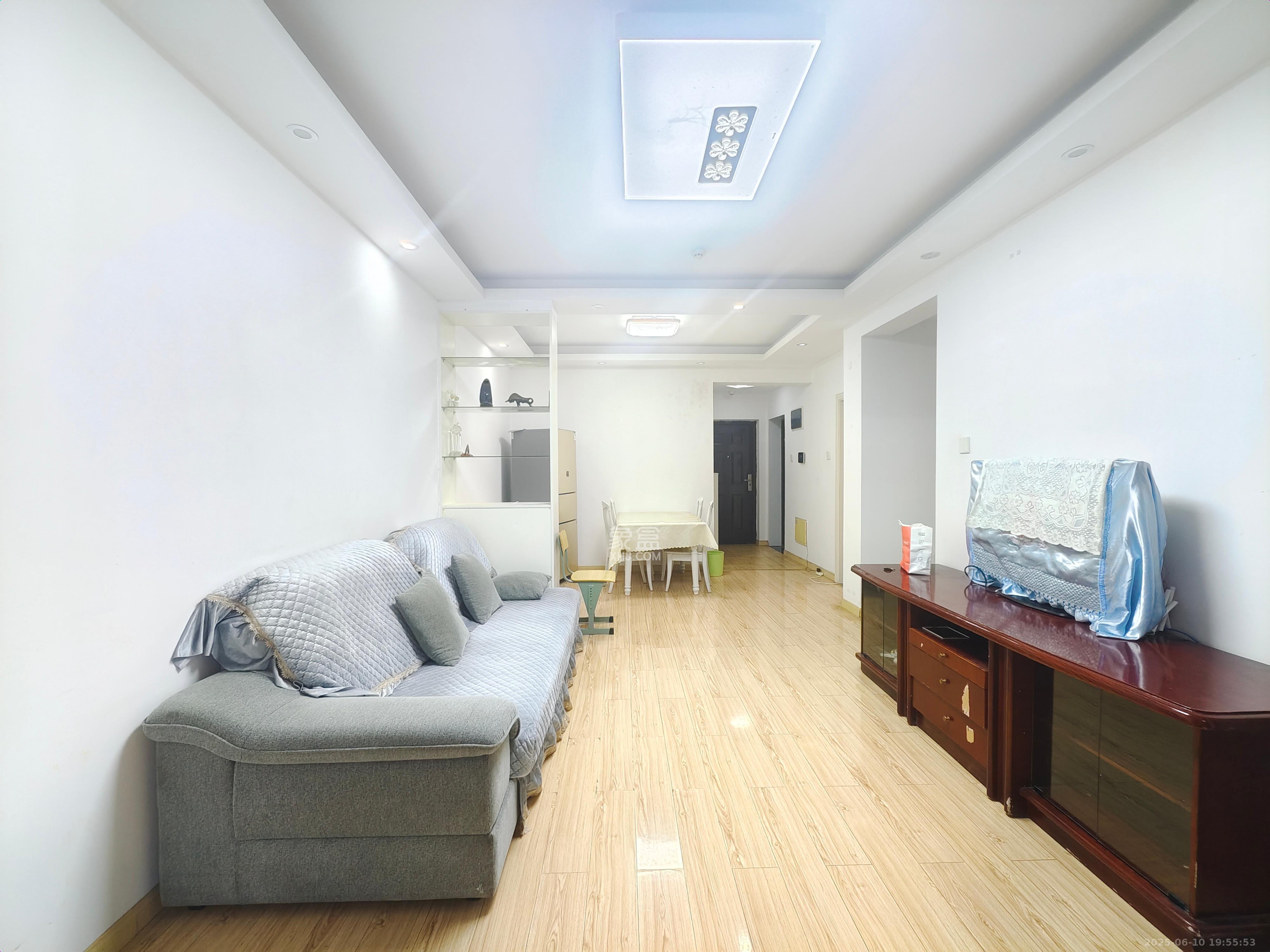 保利西海岸B区  2室2厅1卫   2700.00元/月