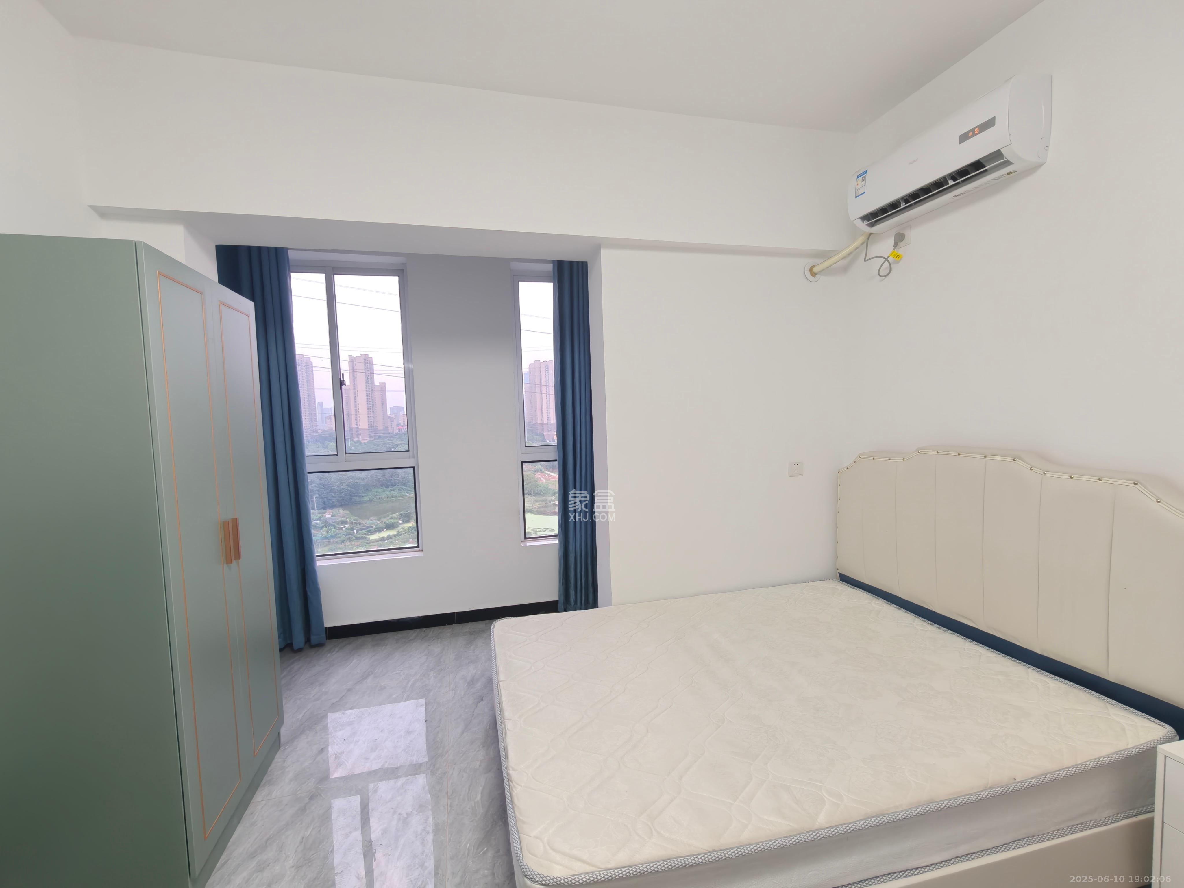 MOMA当代广场 2室1厅1卫 1400.0元/月 MOMA当代广场 2室1厅1卫 1400.0元/月室内图