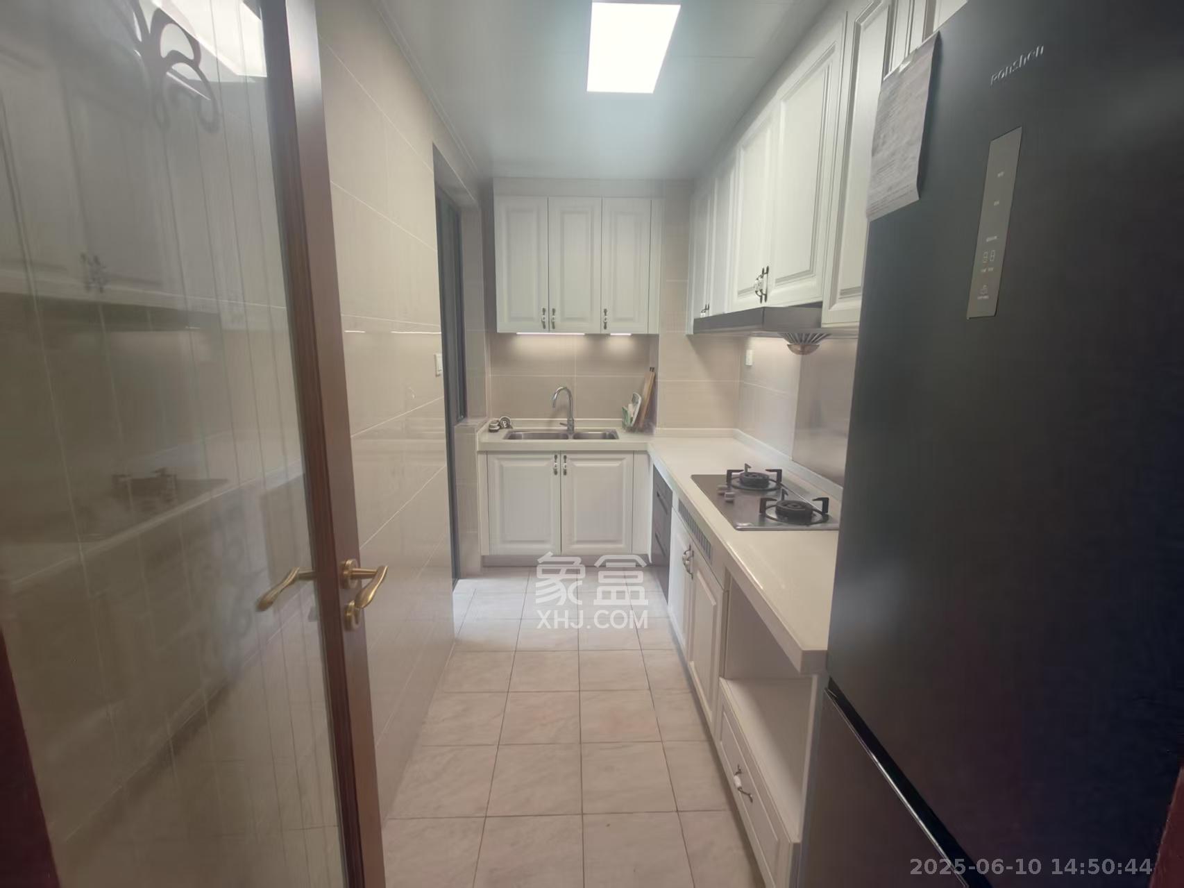 恒大御景天下城三期 3室2厅1卫 2100.0元/月 恒大御景天下城三期 3室2厅1卫 2100.0元/月室内图