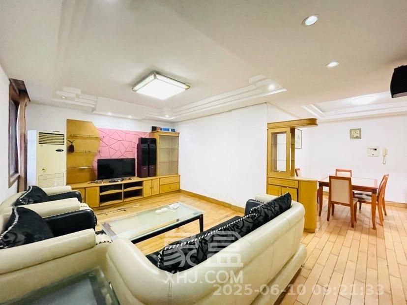 城市花园  2室2厅1卫   2500.00元/月室内图