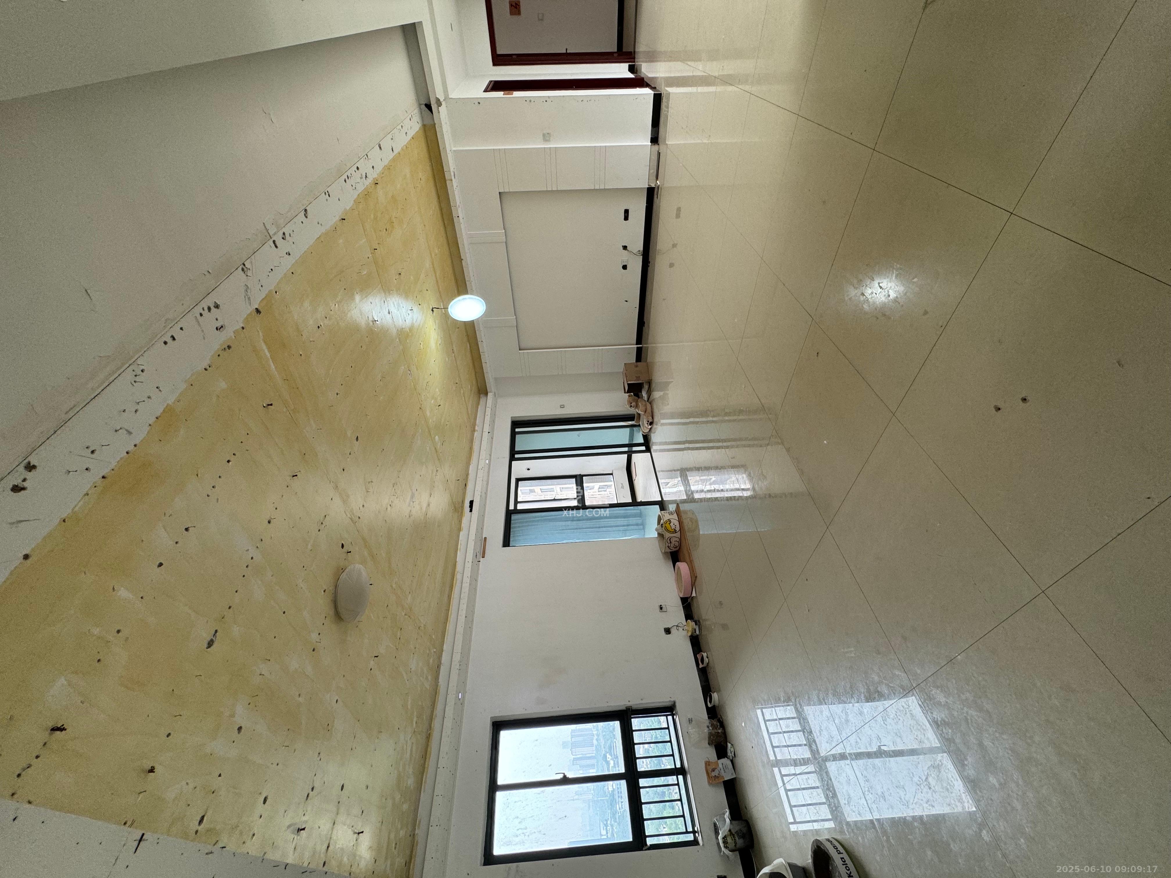 藏珑湖上国际花园  4室2厅2卫    4500.0元/月 藏珑湖上国际花园  4室2厅2卫    4500.0元/月