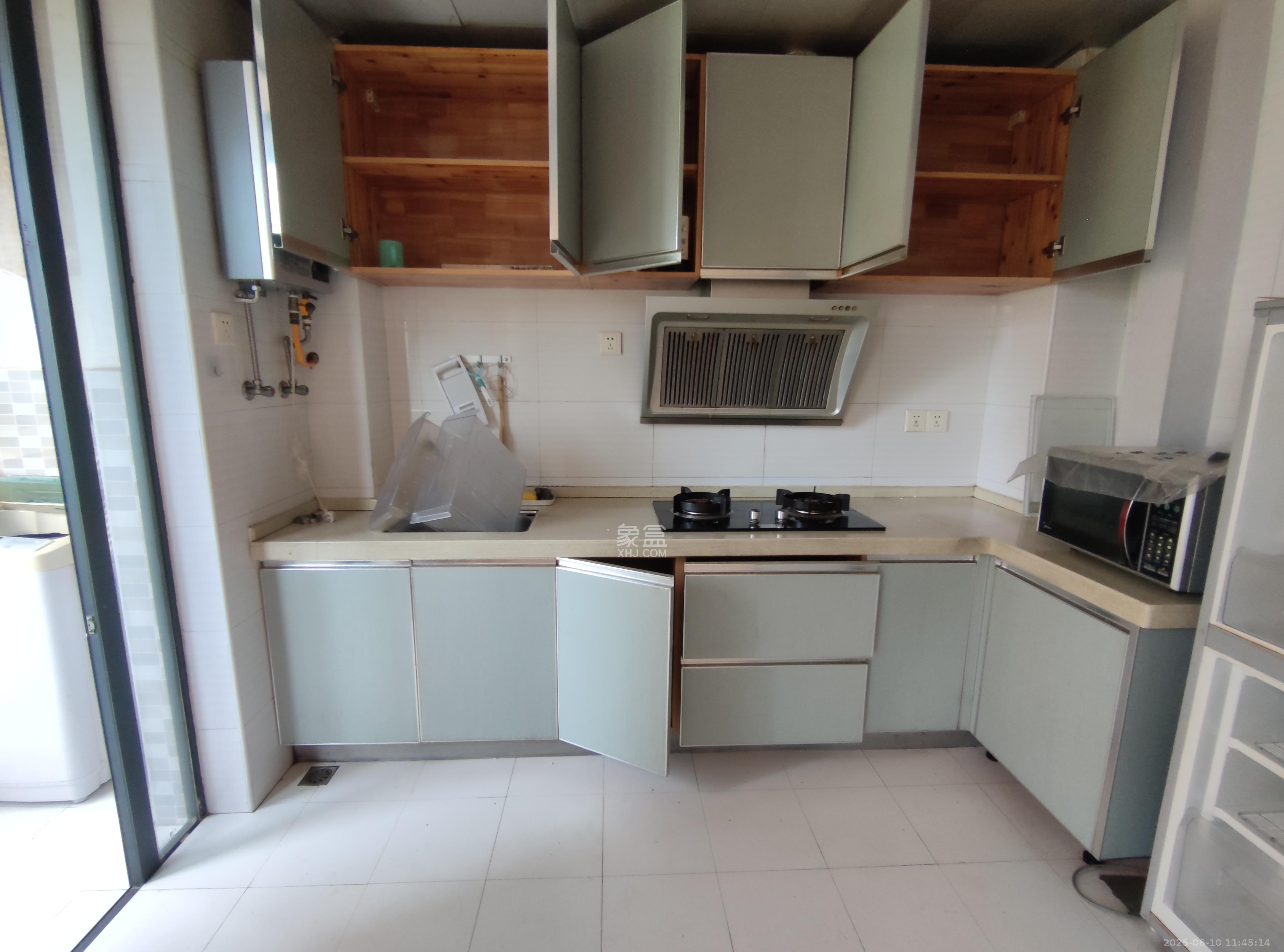 长房时代城 2室2厅1卫 2500.0元/月 长房时代城 2室2厅1卫 2500.0元/月室内图