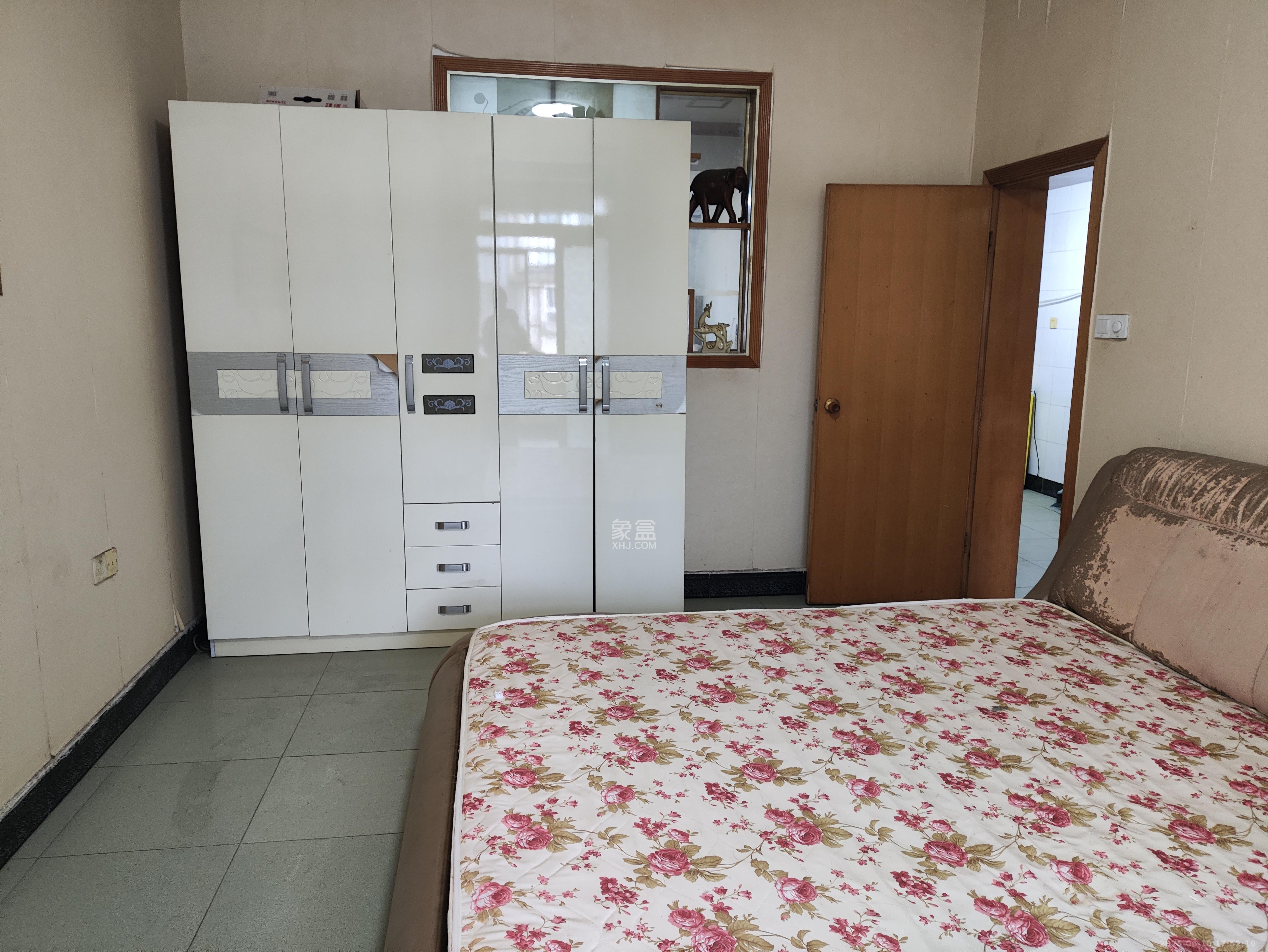 袁家岭省煤炭厅宿舍(芙蓉区省煤炭局小区) 3室1厅1卫 1300.0元/月 袁家岭省煤炭厅宿舍(芙蓉区省煤炭局小区) 3室1厅1卫 1300.0元/月室内图