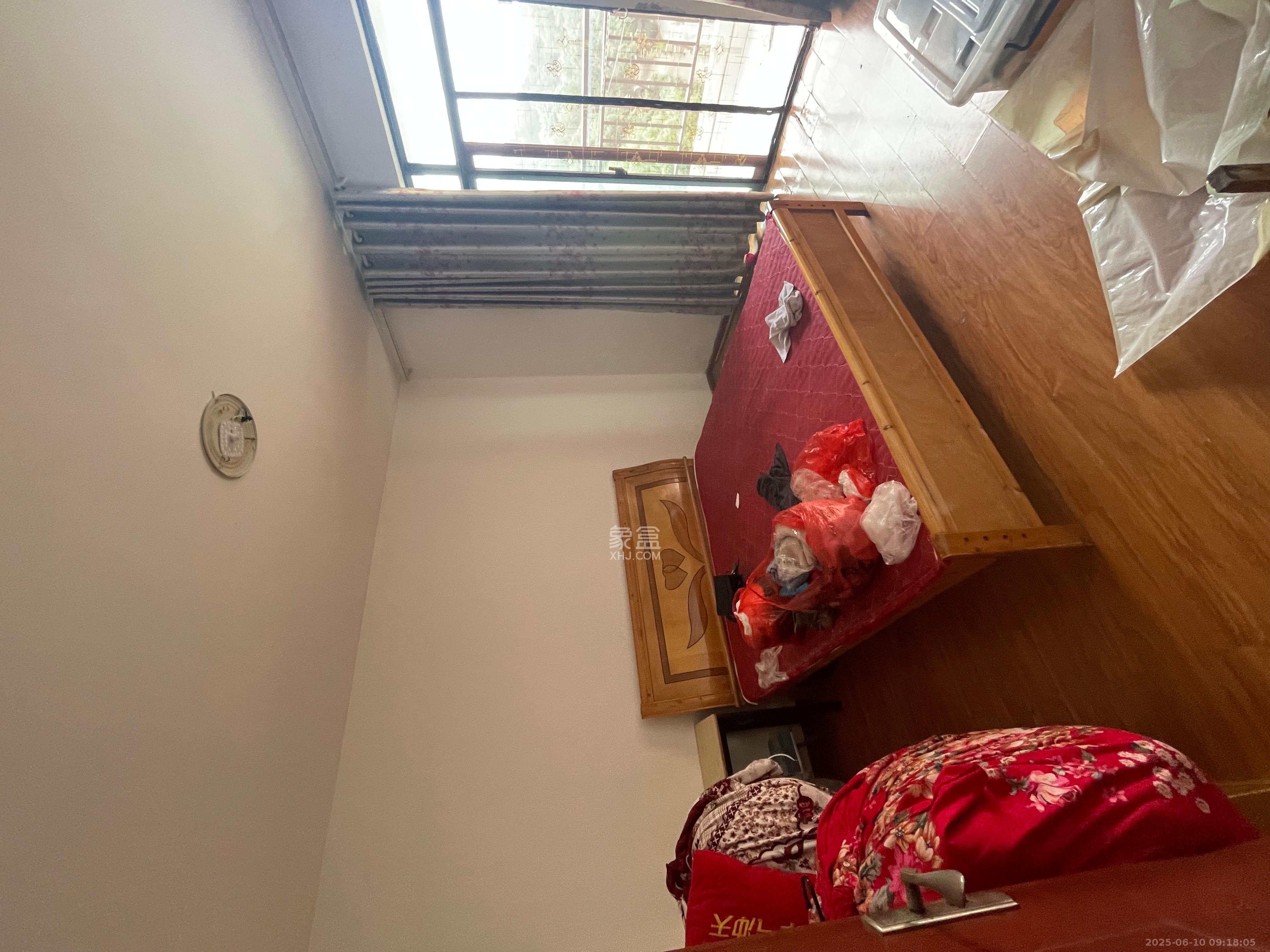 山水嘉园 3室2厅1卫 1500.0元/月 山水嘉园 3室2厅1卫 1500.0元/月室内图