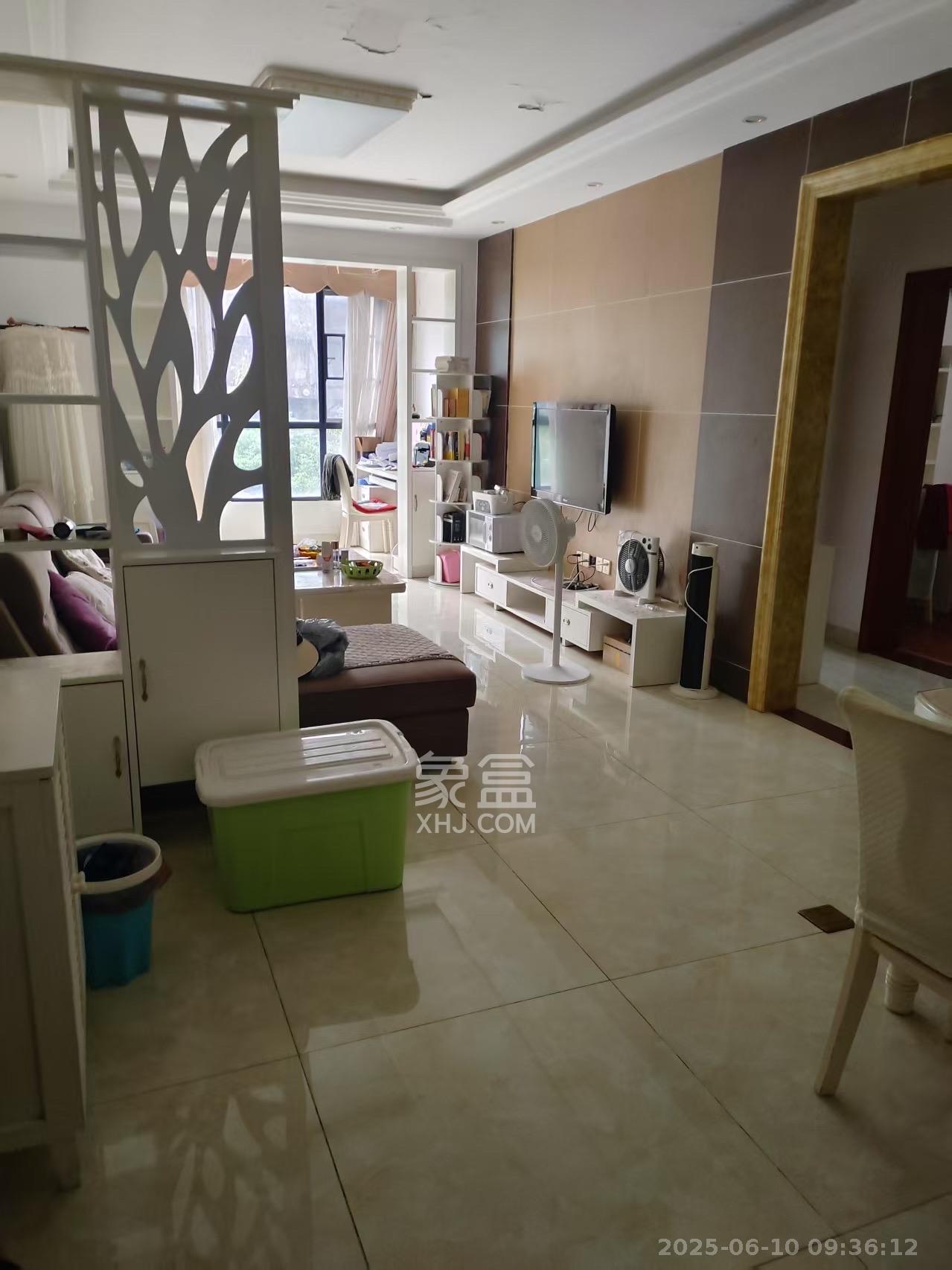 长房半岛蓝湾(观山月) 3室2厅1卫 2100.0元/月 长房半岛蓝湾(观山月) 3室2厅1卫 2100.0元/月室内图