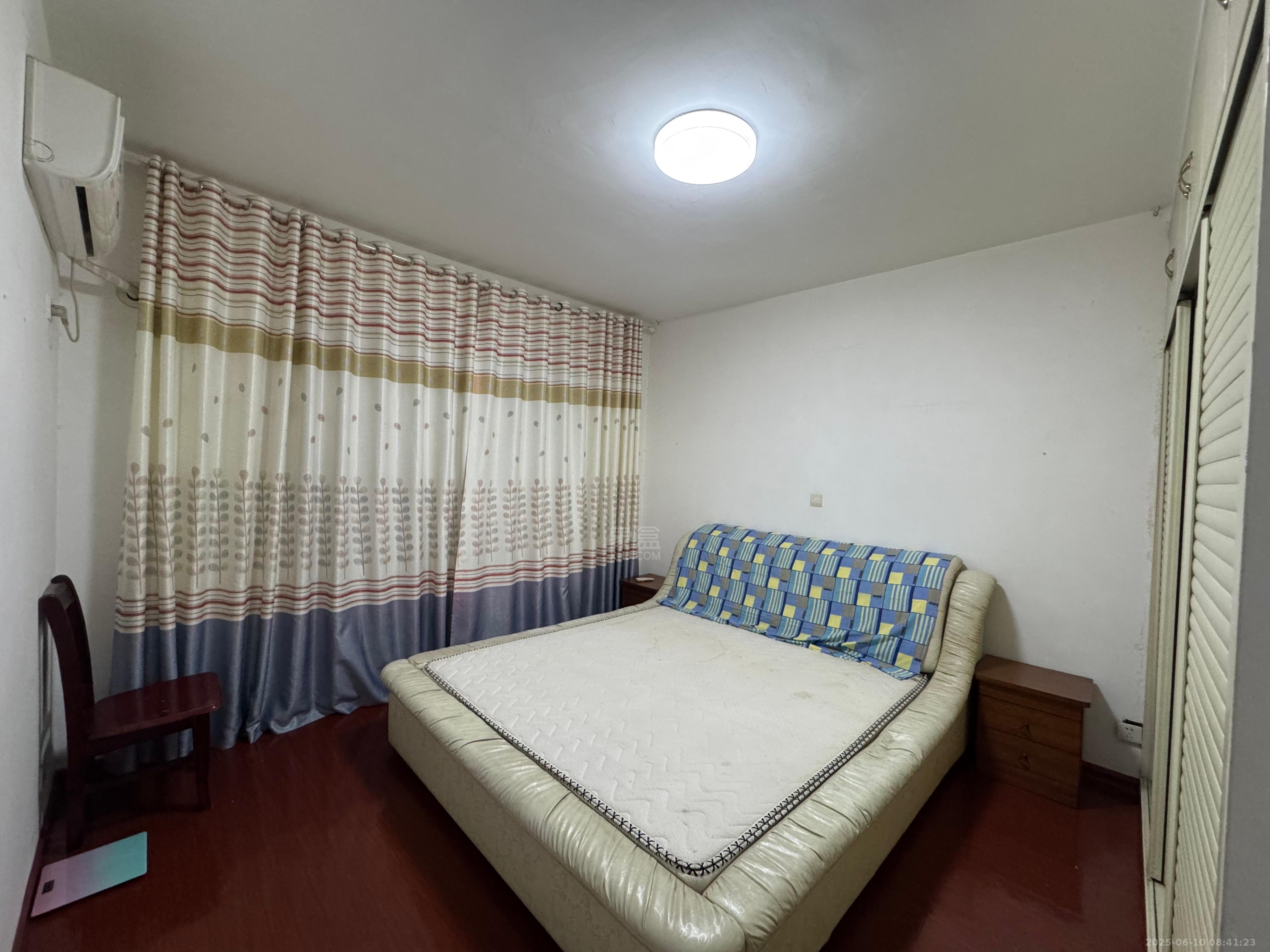 龙腾国际 3室2厅2卫 1800.0元/月 龙腾国际 3室2厅2卫 1800.0元/月室内图