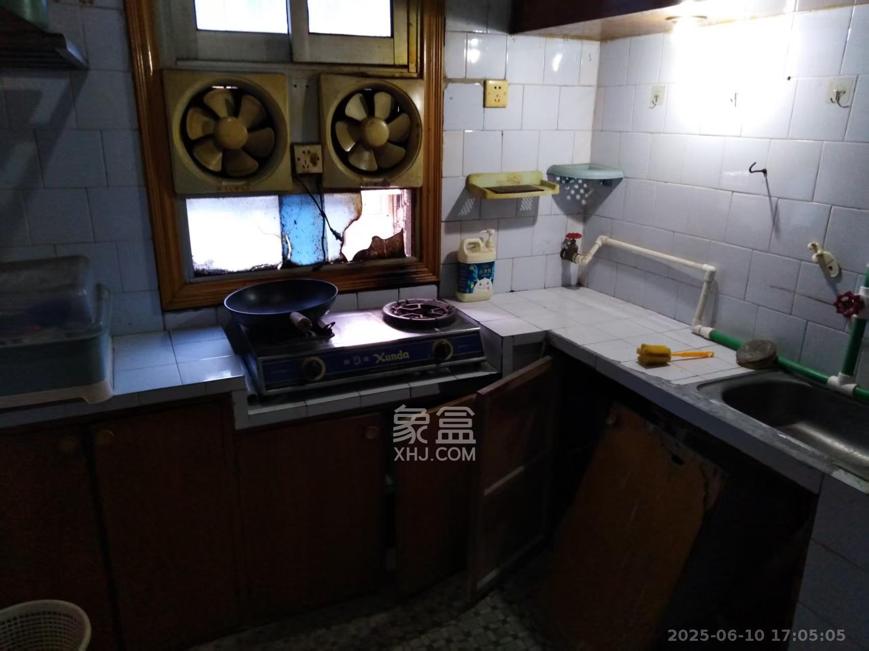 建安小区 3室2厅0卫 1500.0元/月 建安小区 3室2厅0卫 1500.0元/月室内图