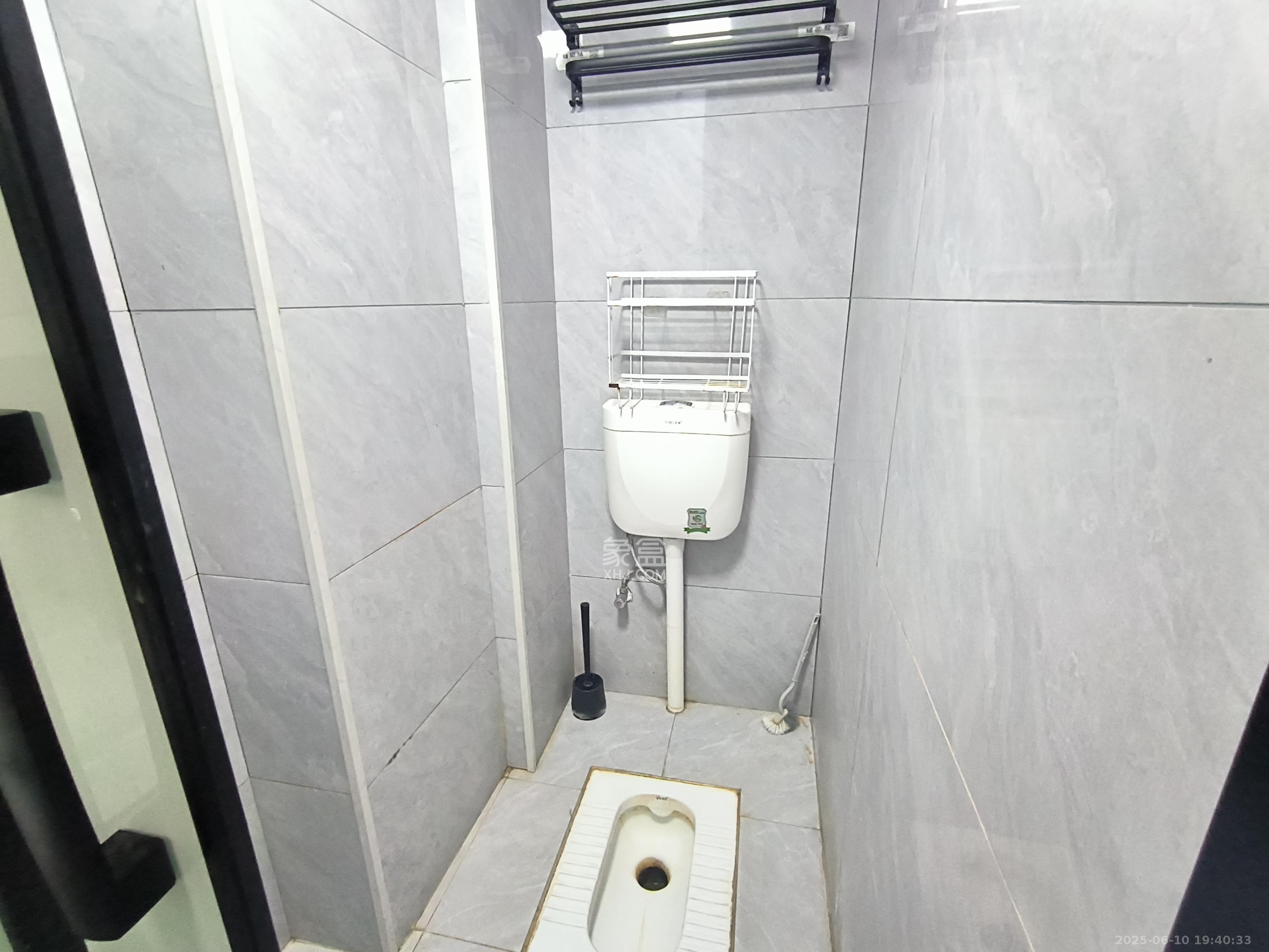 保利麓谷林语I区  2室1厅1卫   1500.00元/月室内图