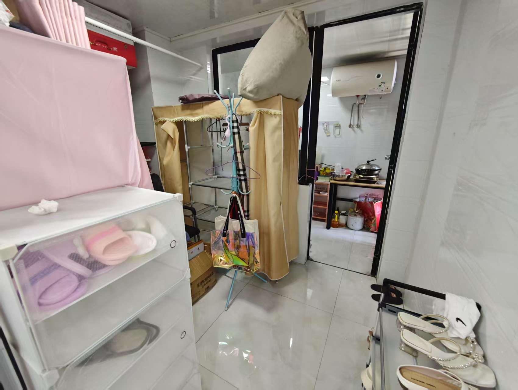 洛杉矶城 3室2厅2卫 3000.0元/月 洛杉矶城 3室2厅2卫 3000.0元/月室内图