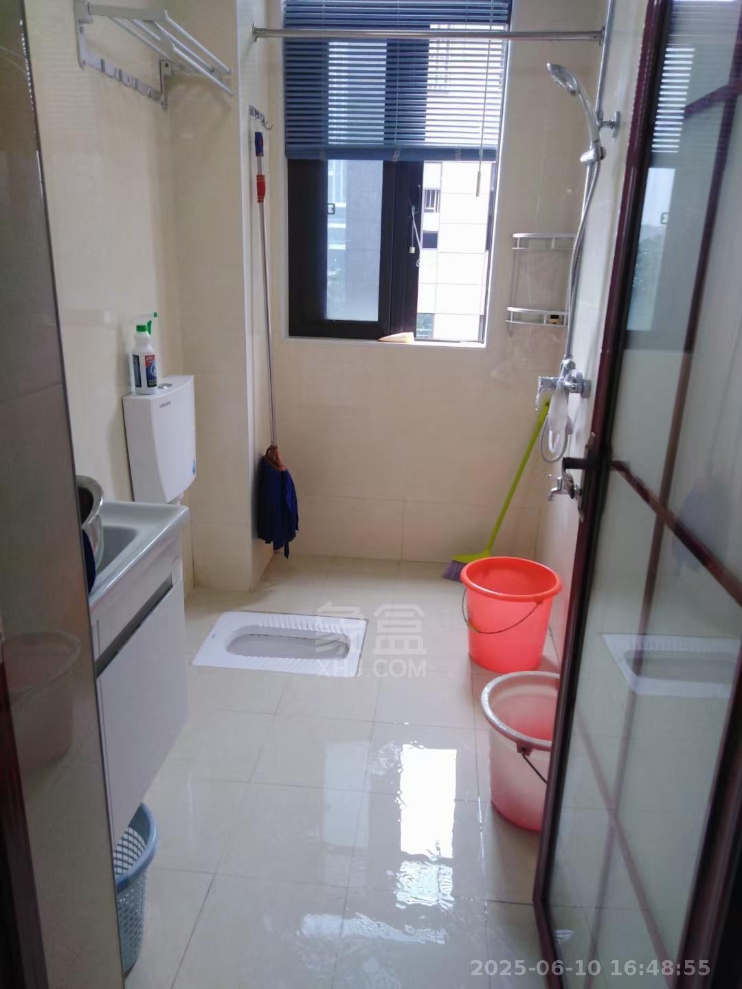 金轮翡翠名园 3室2厅1卫 1700.0元/月 金轮翡翠名园 3室2厅1卫 1700.0元/月室内图