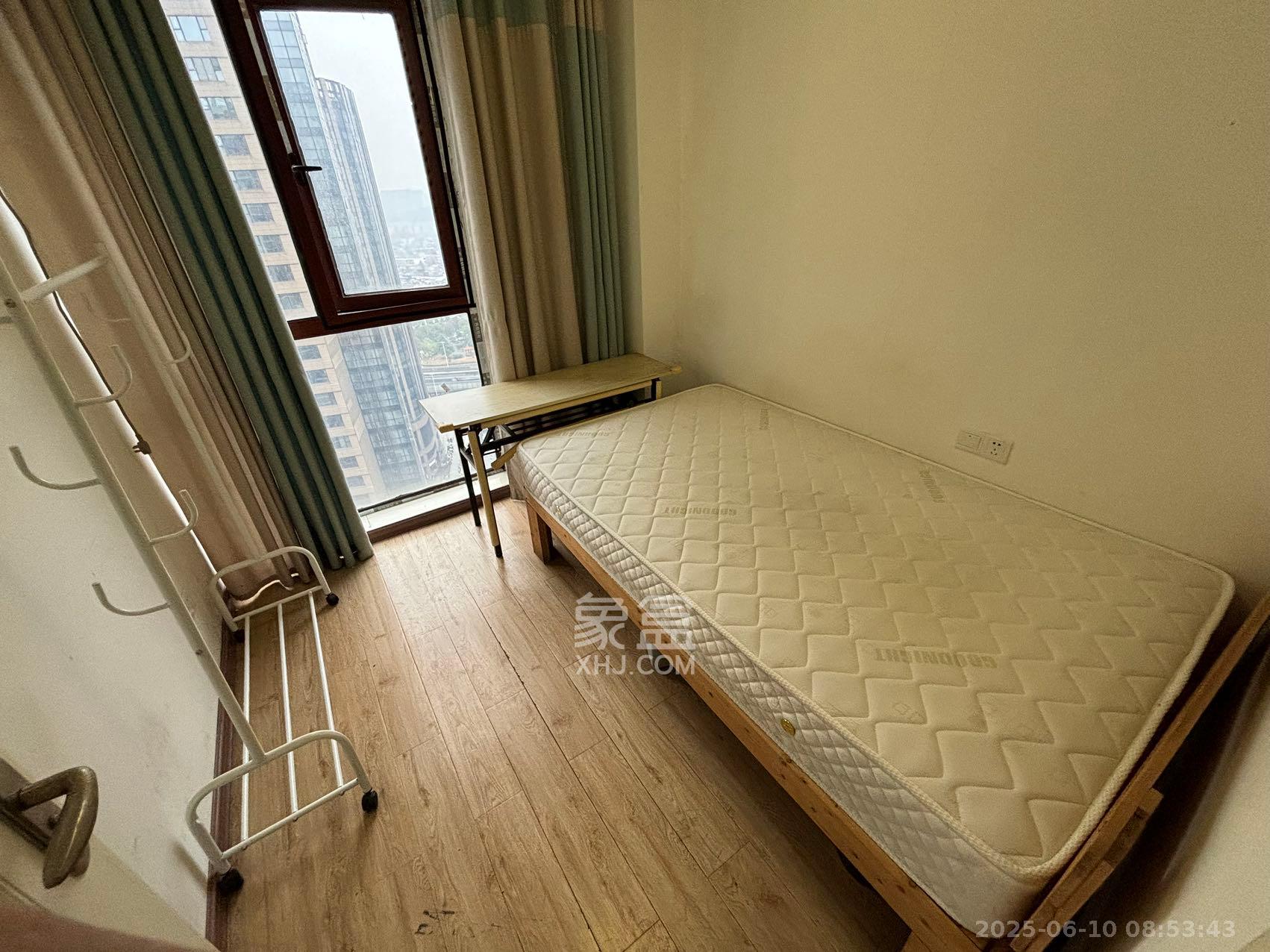 高升时代广场(冠铭商务中心) 3室2厅1卫 2200.0元/月 高升时代广场(冠铭商务中心) 3室2厅1卫 2200.0元/月室内图