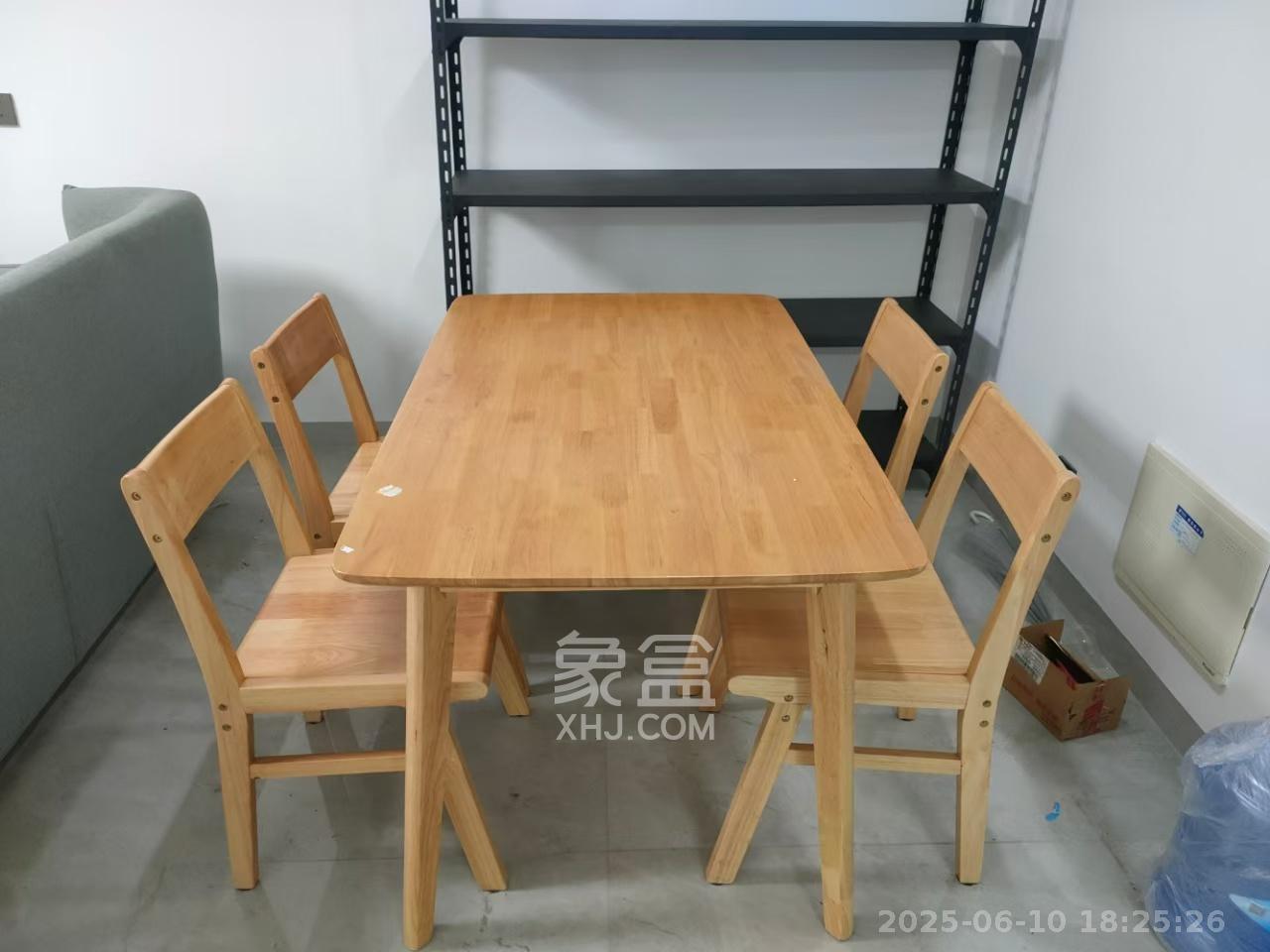 保利西海岸B区  3室2厅1卫   3200.00元/月室内图