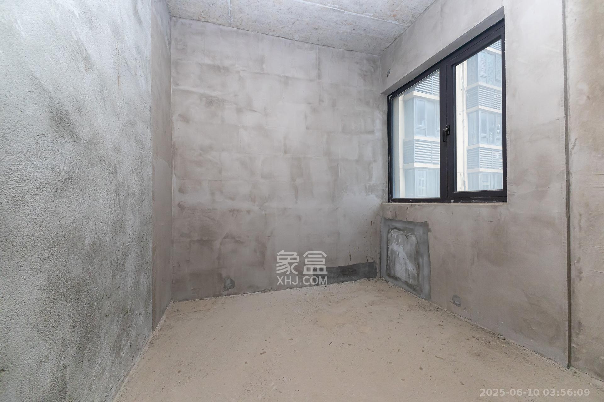 勤诚达境界城  3室2厅2卫    82.8万卧室