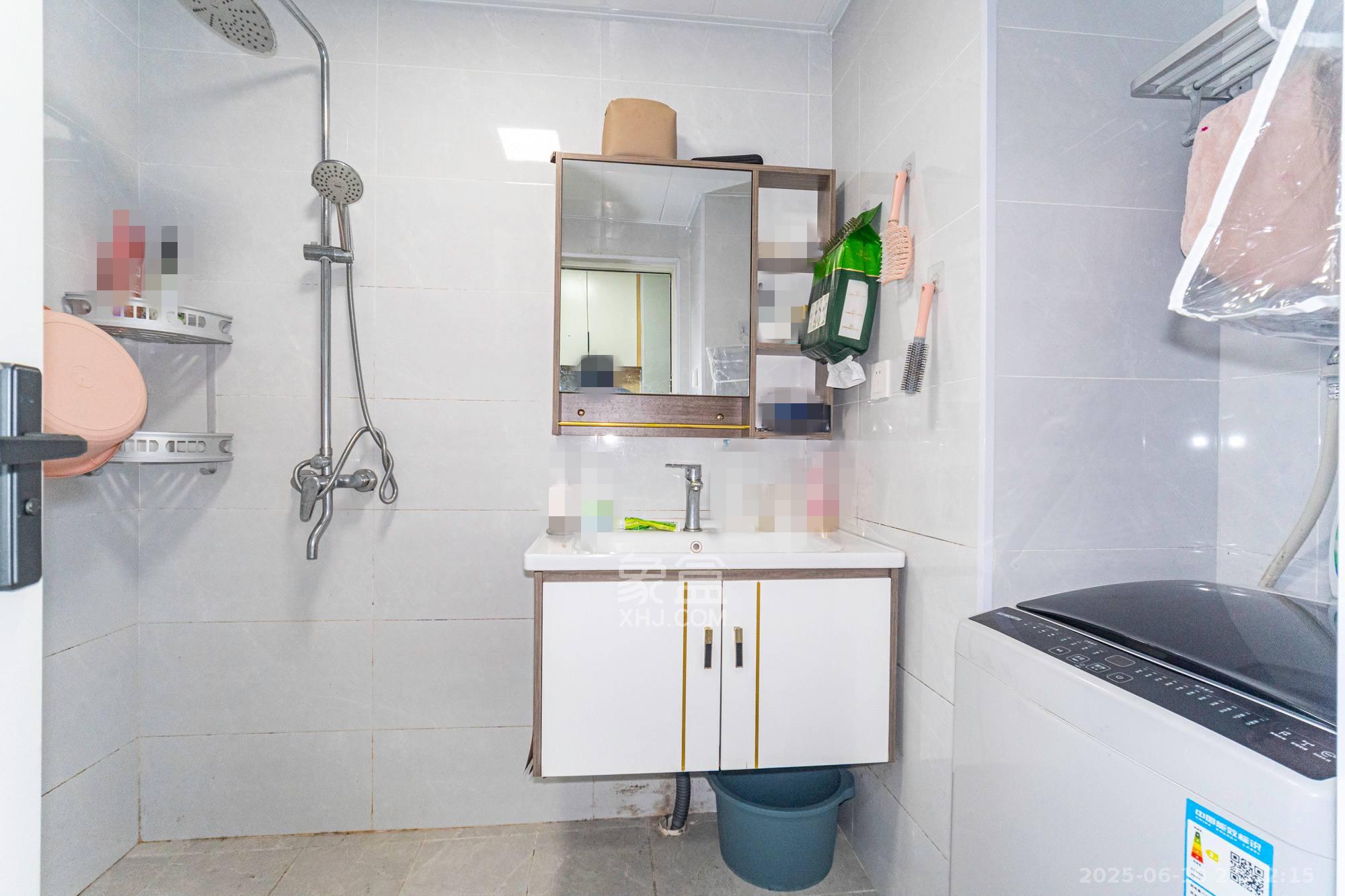 中建悦和城  1室1厅1卫    25.0万 中建悦和城  1室1厅1卫    25.0万卫生间