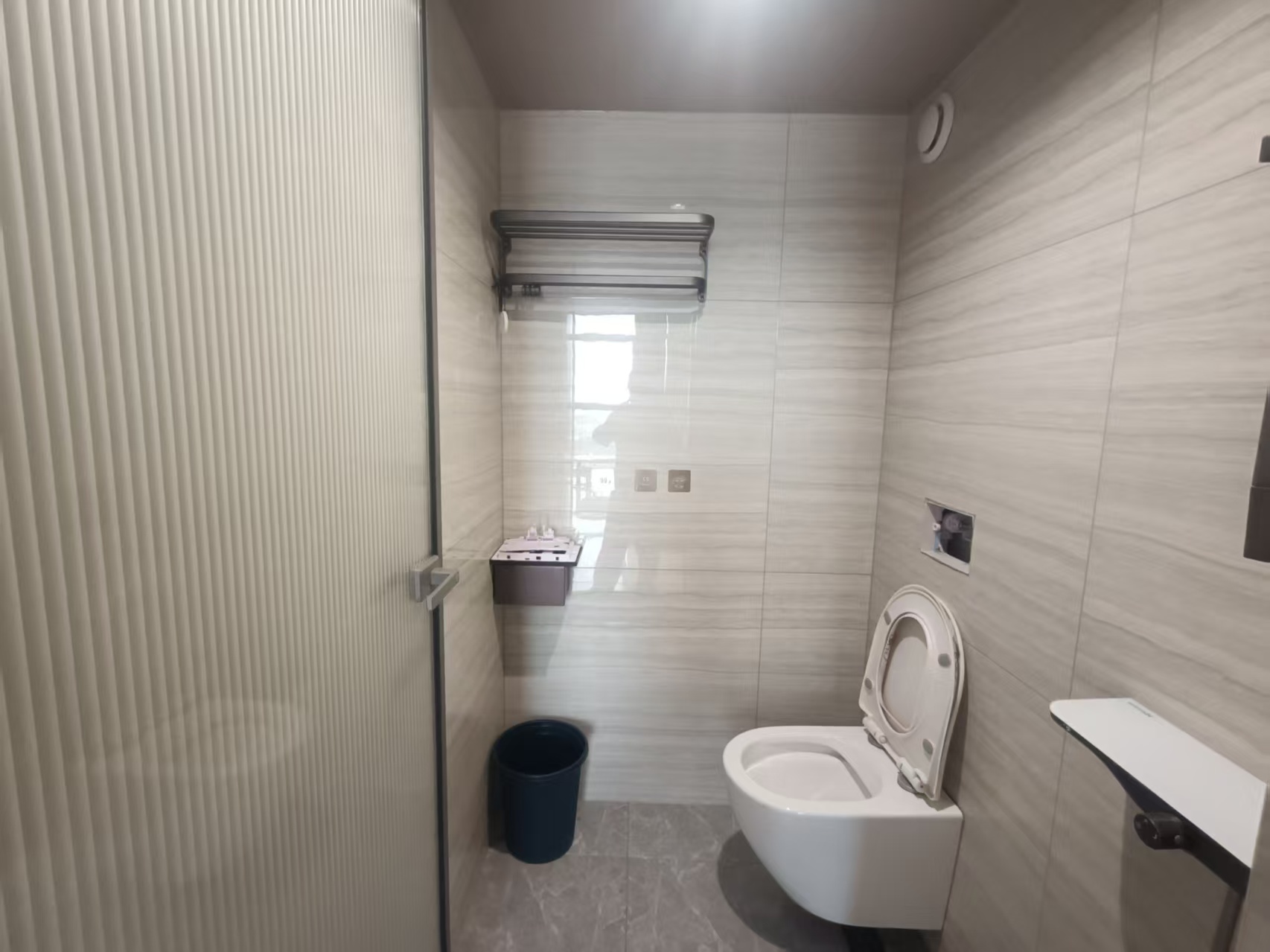 高新活力城 1室1厅1卫 1600.0元/月 高新活力城 1室1厅1卫 1600.0元/月室内图