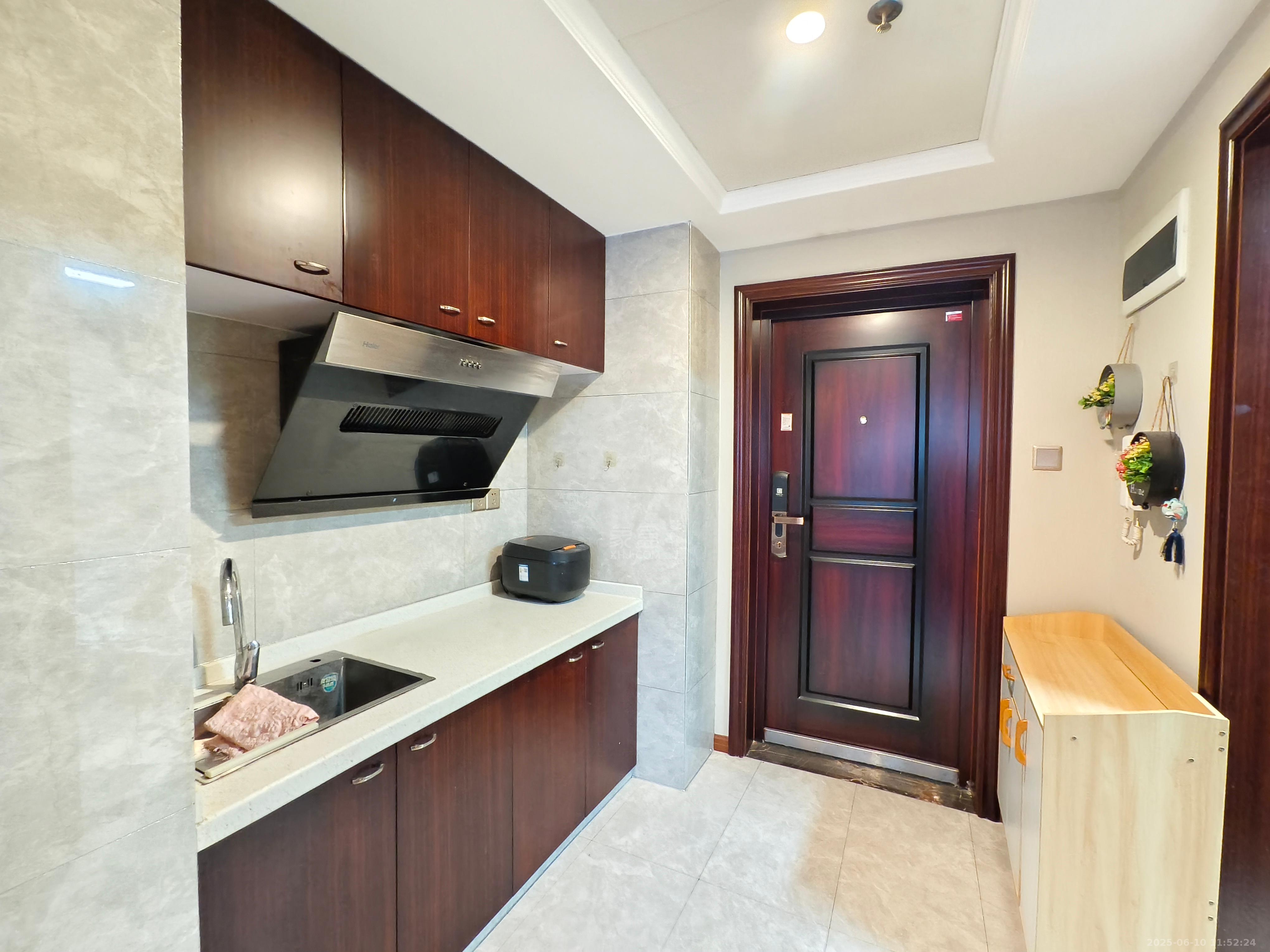 湘江公馆 1室1厅1卫 1600.0元/月 湘江公馆 1室1厅1卫 1600.0元/月室内图