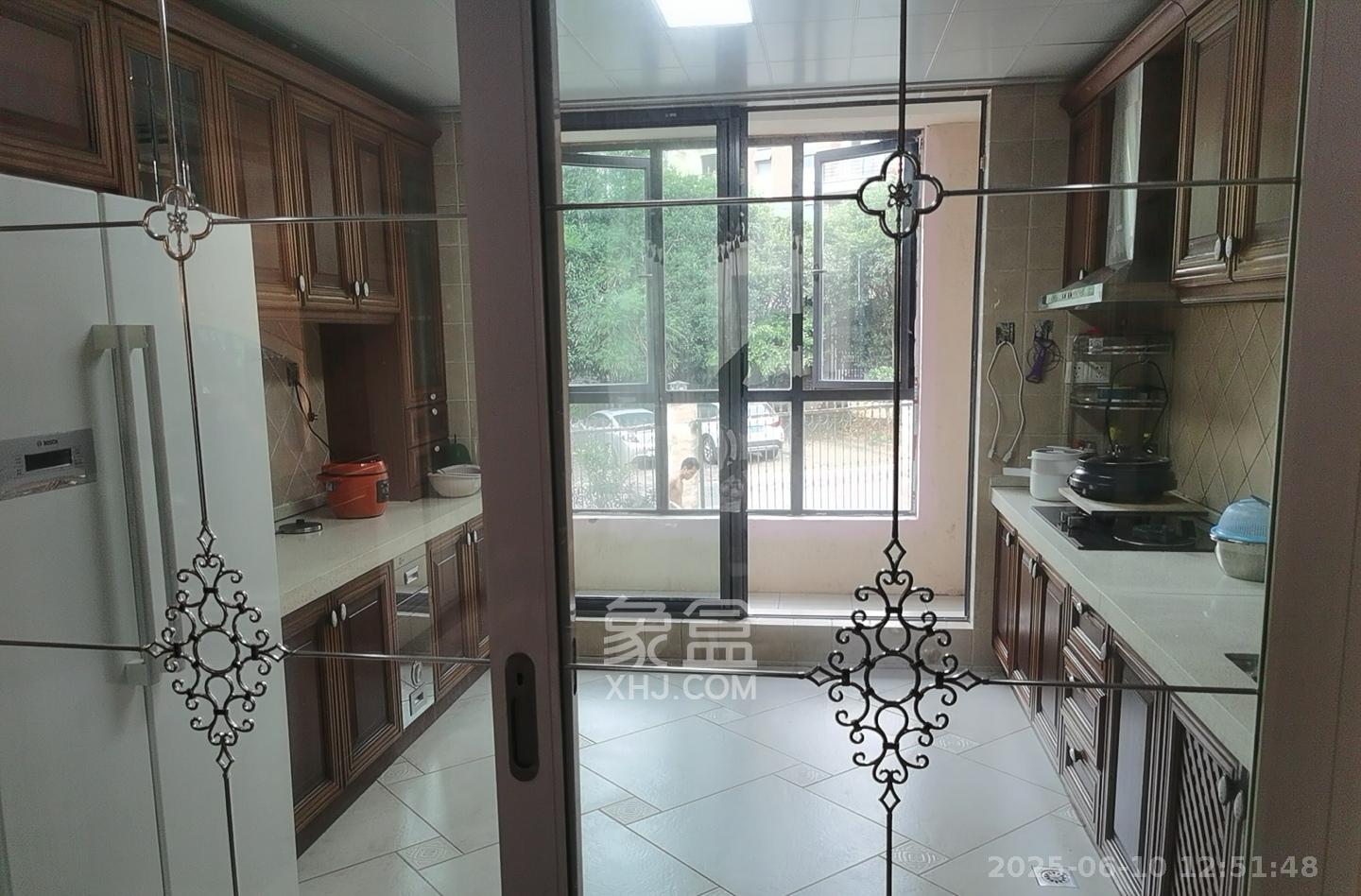 南山苏迪亚诺 8室2厅4卫 20000.0元/月 南山苏迪亚诺 8室2厅4卫 20000.0元/月室内图