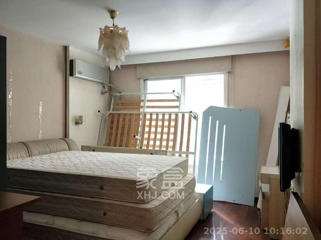 鸿铭中心  5室2厅2卫   5500.00元/月室内图