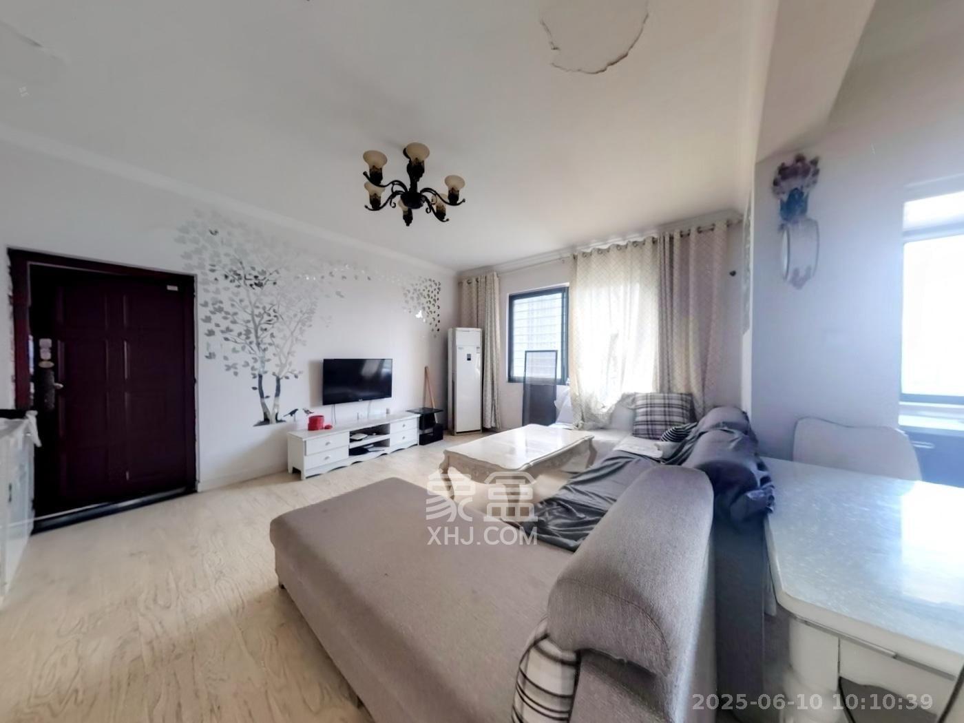 阳光锦城  3室2厅2卫    3000.0元/月 阳光锦城  3室2厅2卫    3000.0元/月室内图