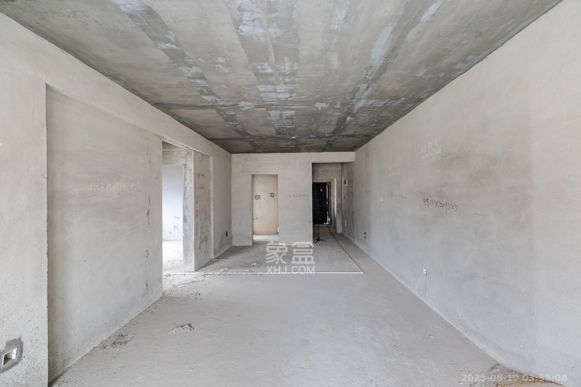 润和之悦(金泽园) 3室2厅1卫 62.0万 润和之悦(金泽园) 3室2厅1卫 62.0万客厅