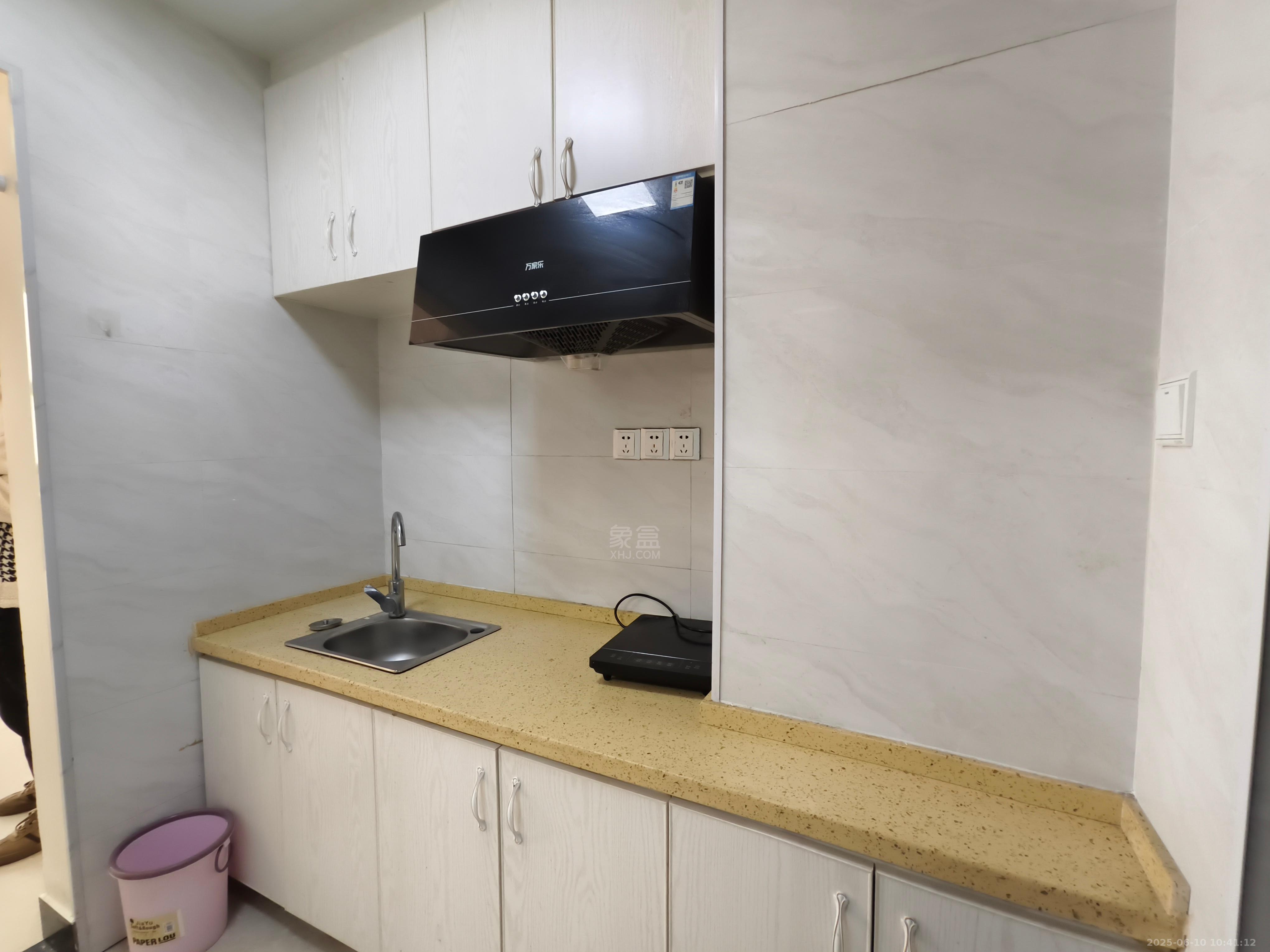 金质颐园 1室1厅1卫 1000.0元/月 金质颐园 1室1厅1卫 1000.0元/月室内图