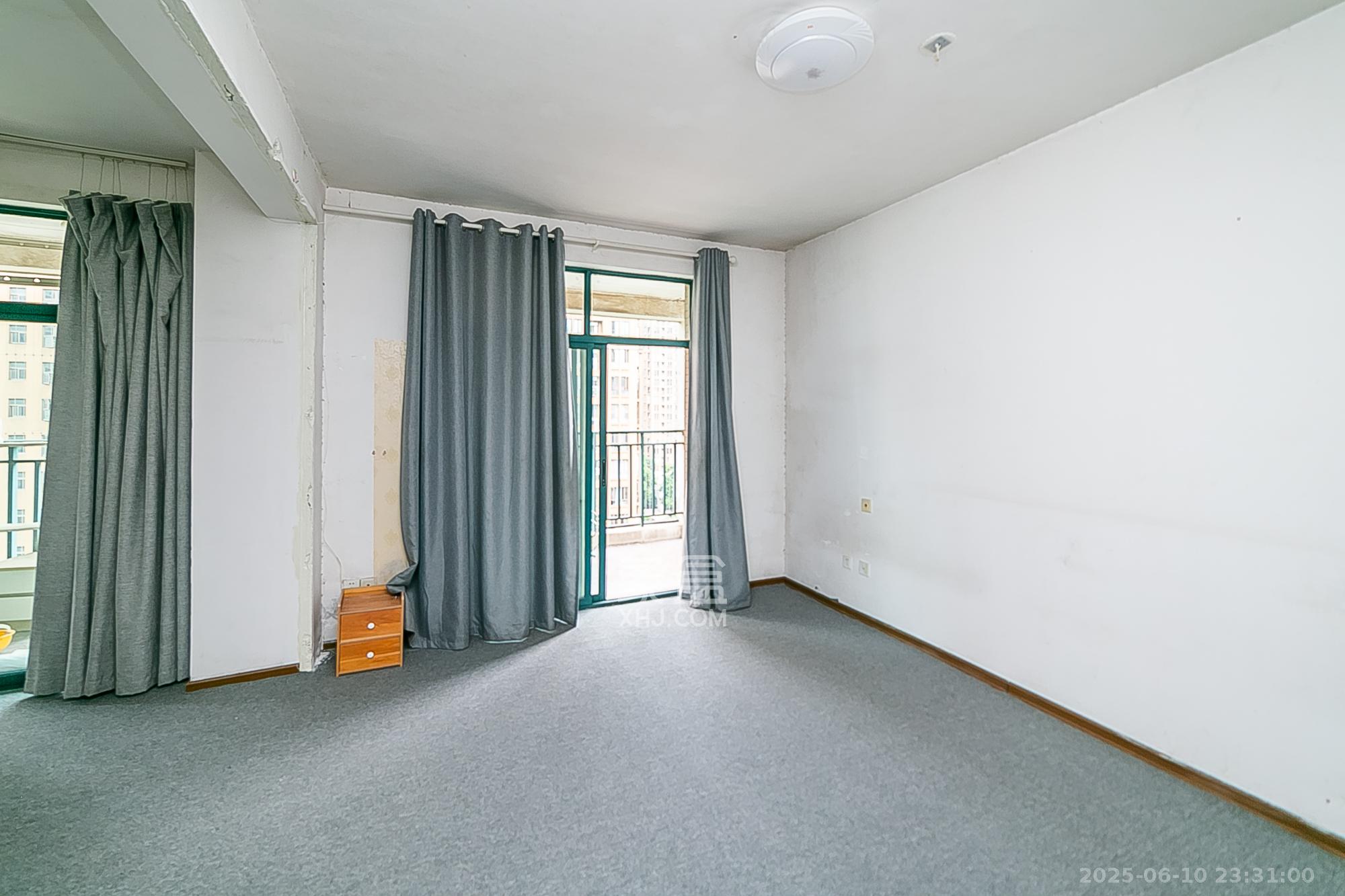 中江国际花城 3室2厅2卫 108.0万 中江国际花城 3室2厅2卫 108.0万卧室