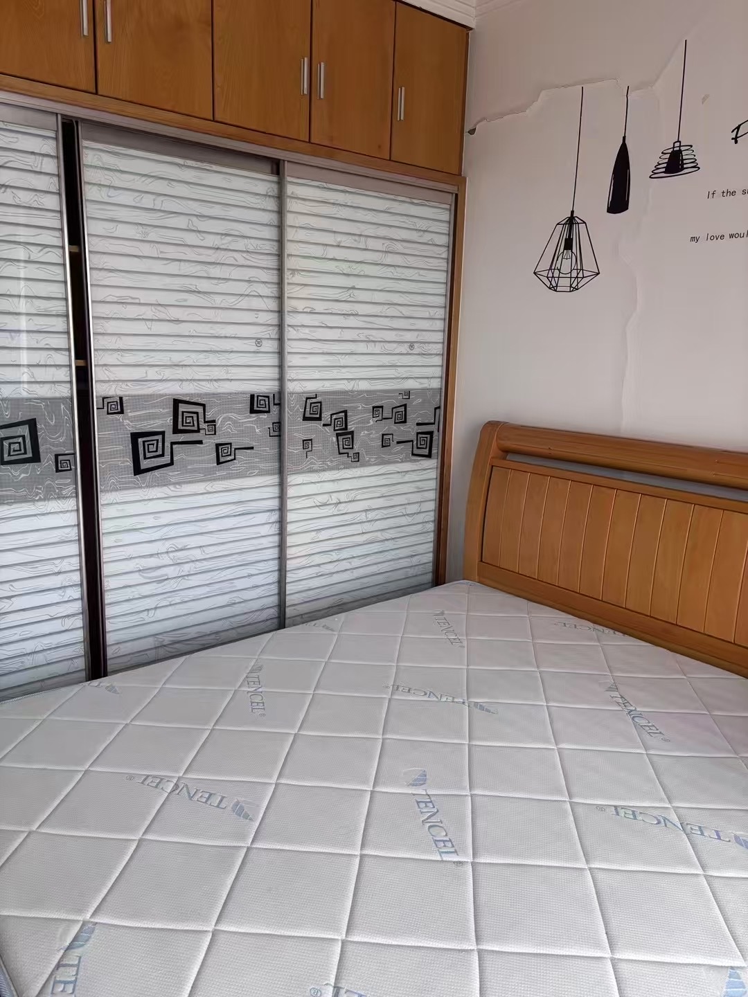 富厚名邸  2室1厅1卫    1800.0元/月 富厚名邸  2室1厅1卫    1800.0元/月室内图