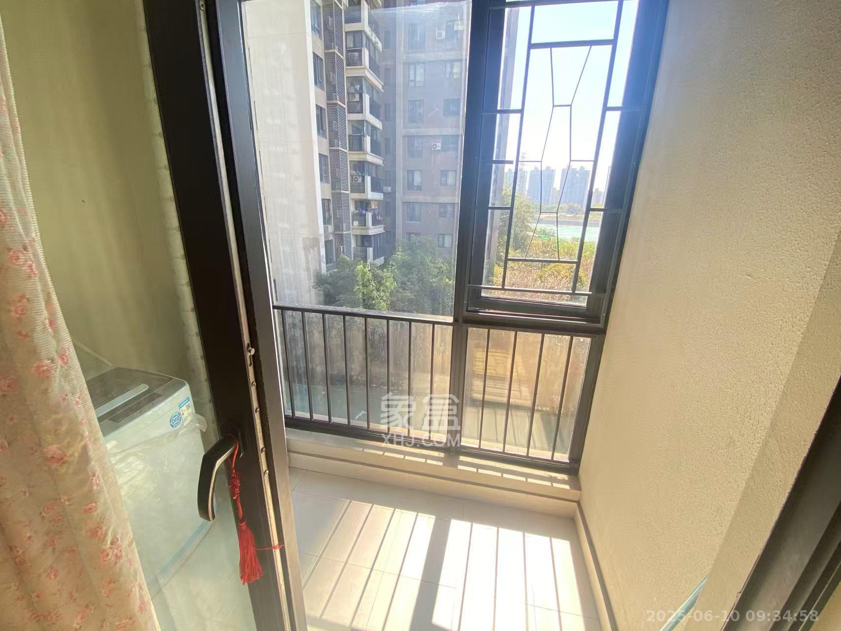 万科城  1室1厅1卫   1400.00元/月小区图