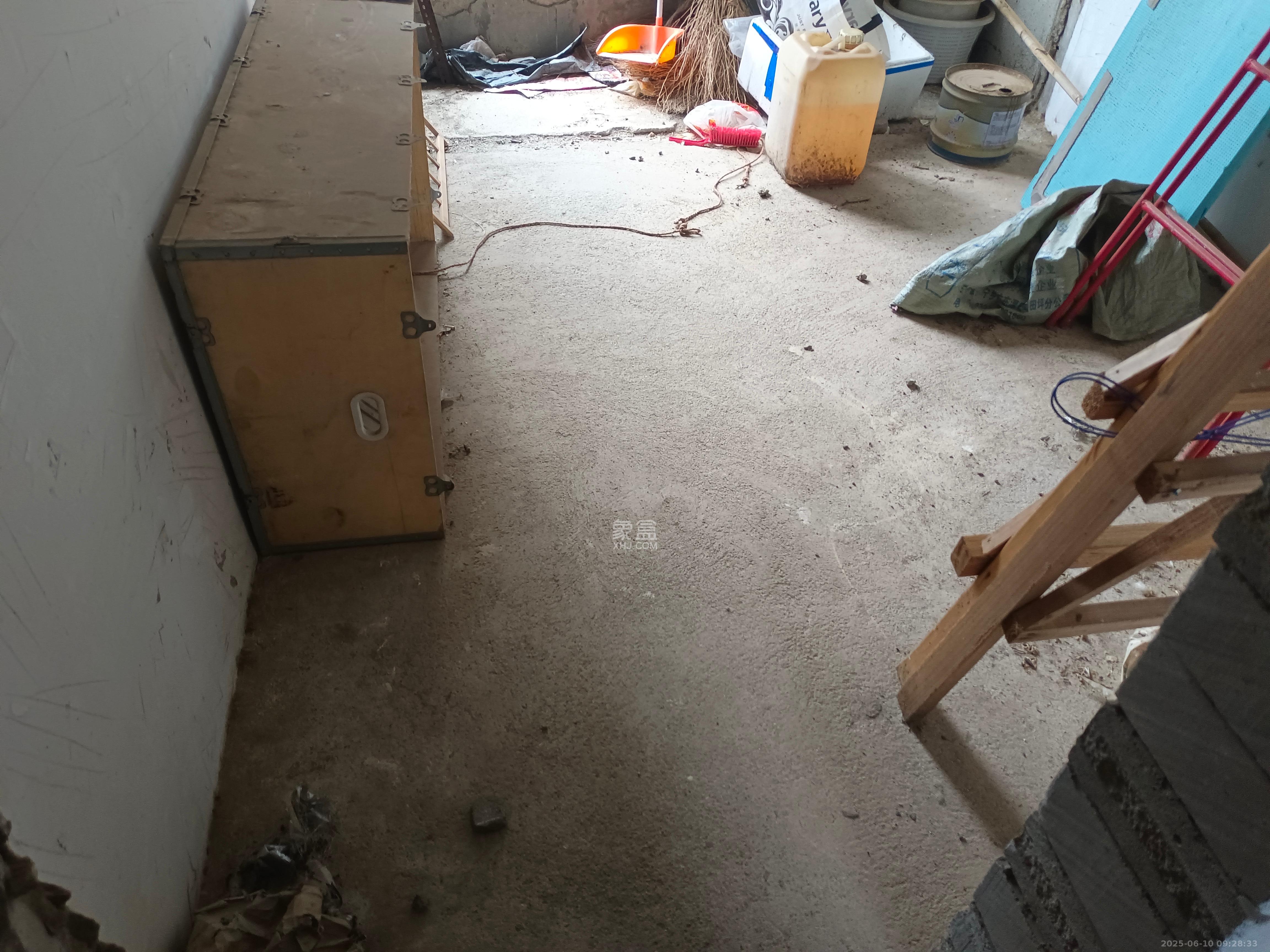 勤诚达新界 4室2厅2卫 1000.0元/月 勤诚达新界 4室2厅2卫 1000.0元/月室内图