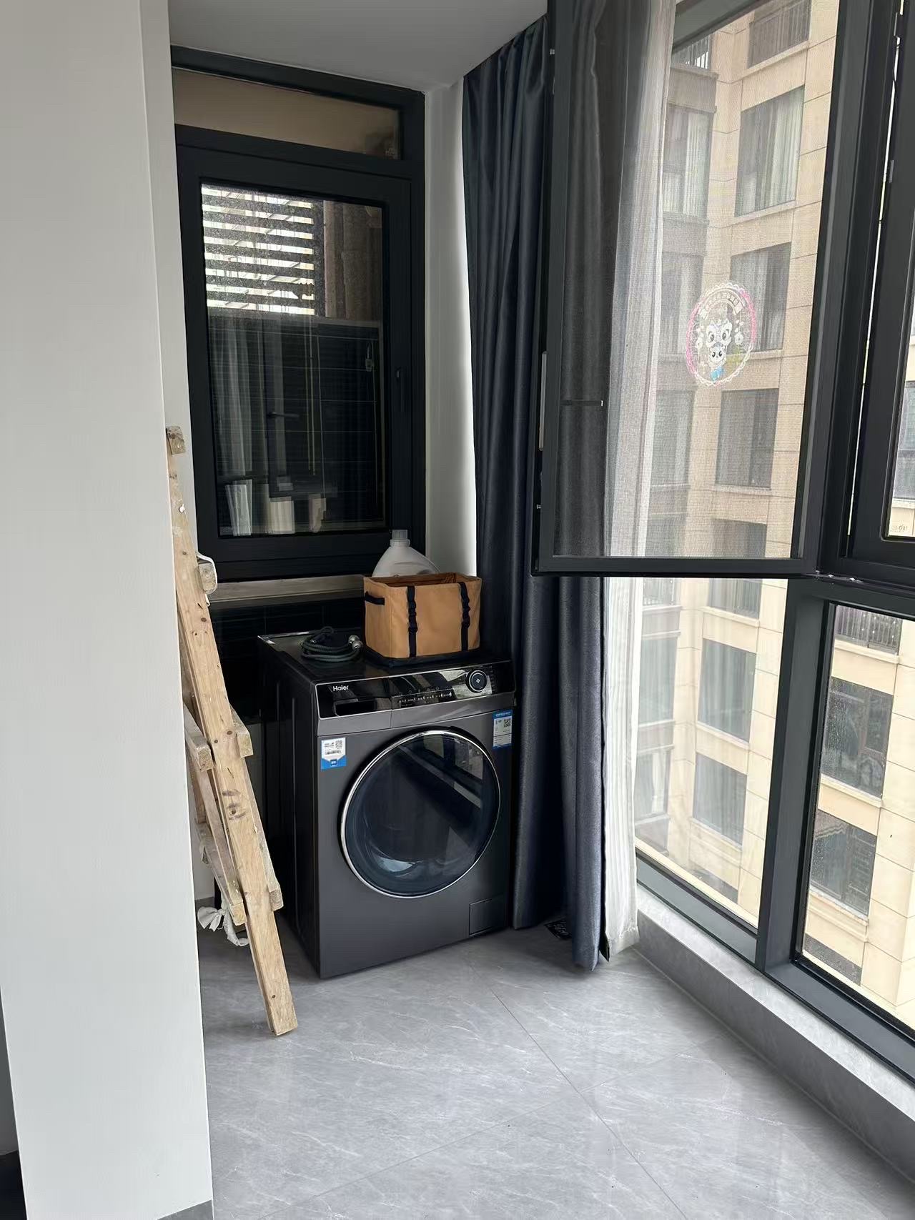 富力首府 4室2厅3卫 9500.0元/月 富力首府 4室2厅3卫 9500.0元/月室内图