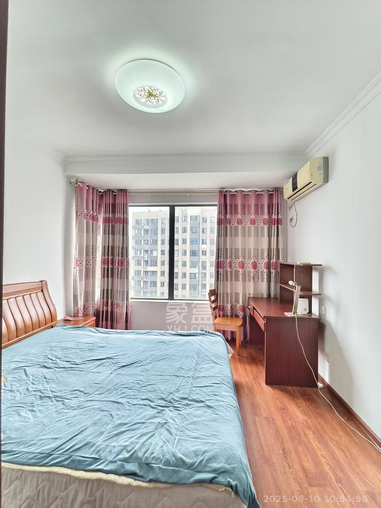 长房时代城 3室1厅1卫 2800.0元/月 长房时代城 3室1厅1卫 2800.0元/月室内图