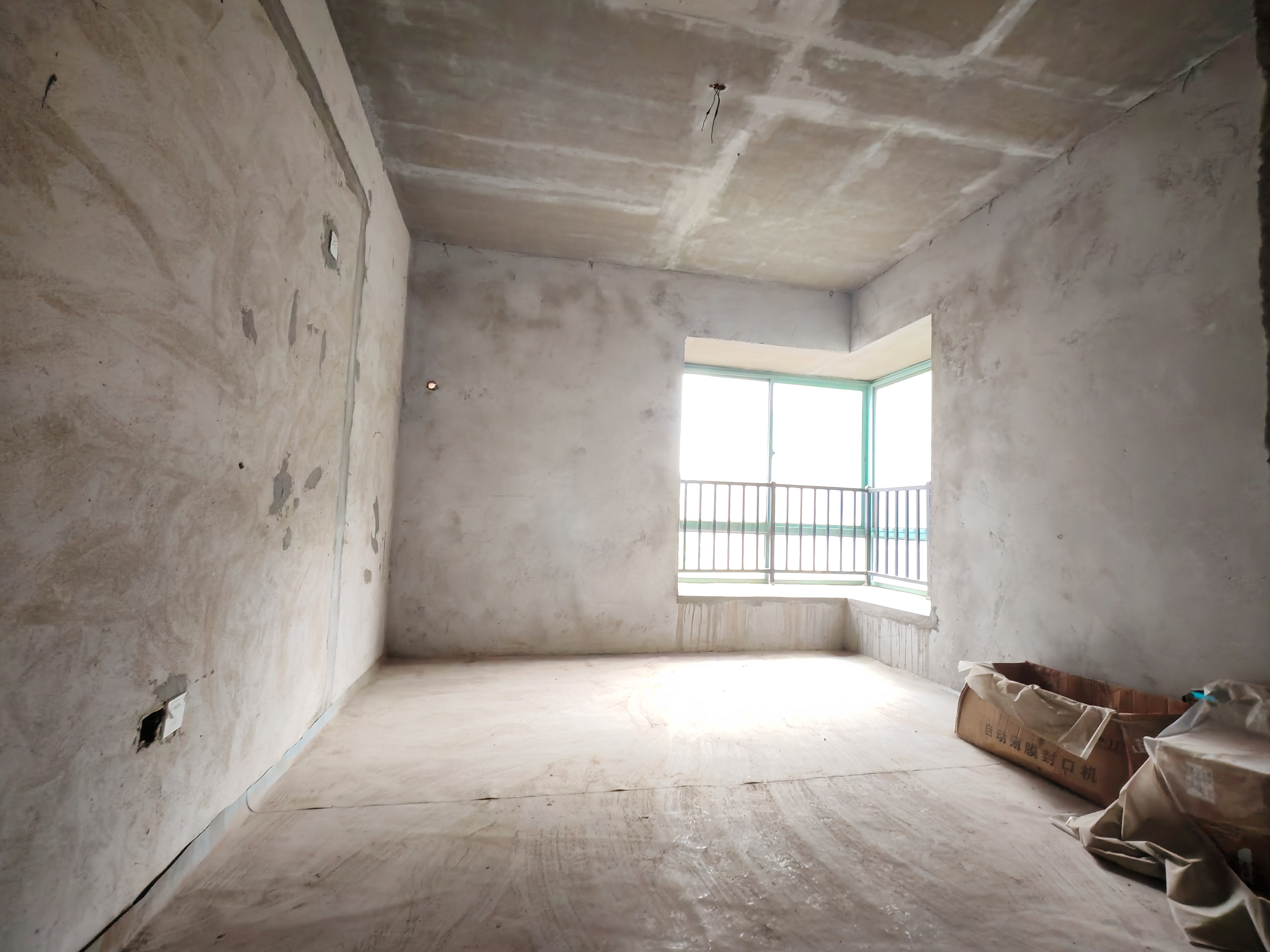 武警星苑  4室2厅2卫    63.8万客厅