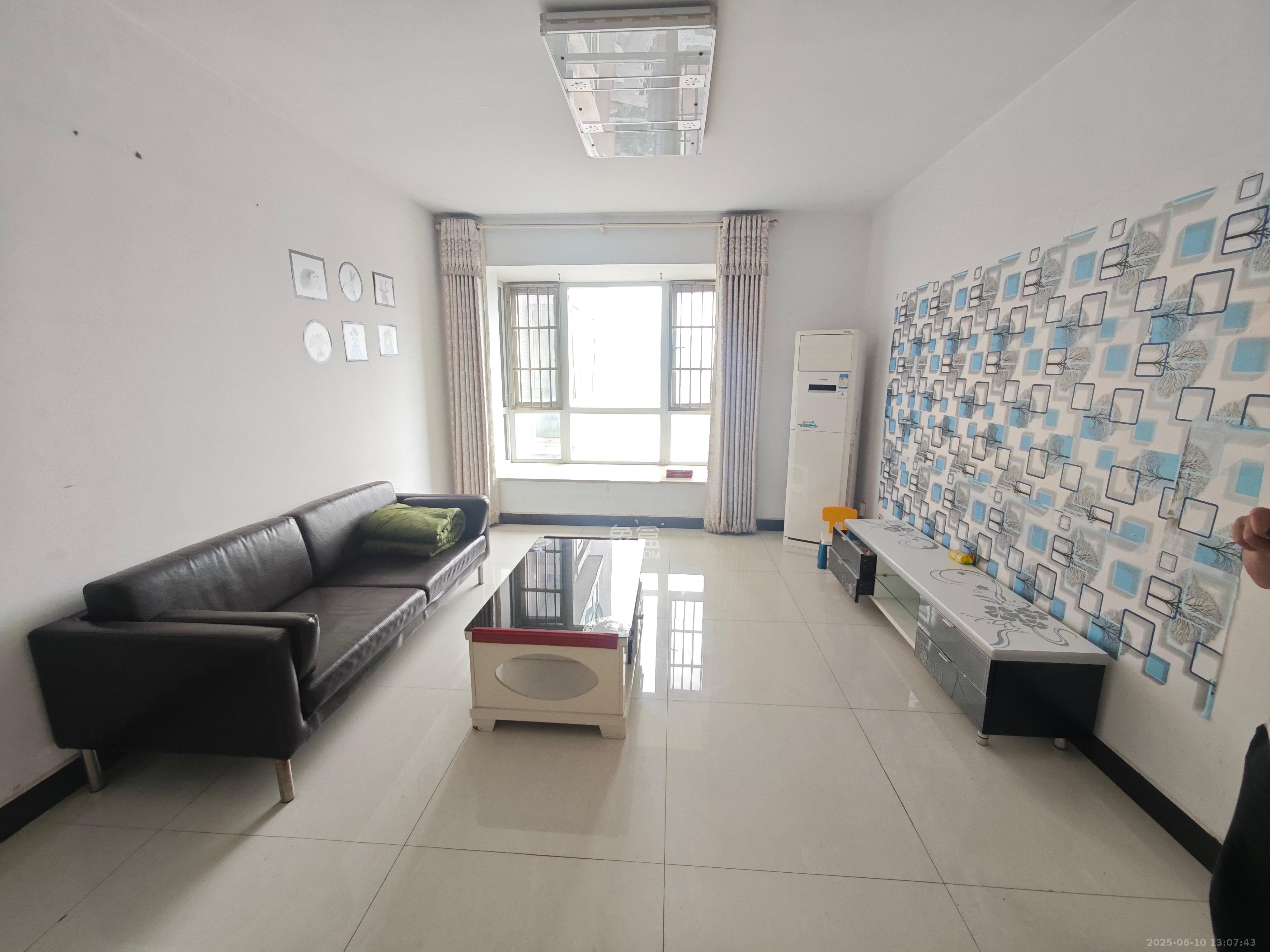 长城非常生活  2室1厅1卫    2800.0元/月 长城非常生活  2室1厅1卫    2800.0元/月室内图